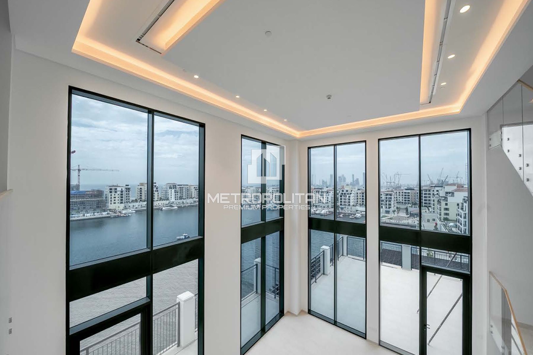 5BR Penthouse for Sale in Jumeirah – MPS-48561