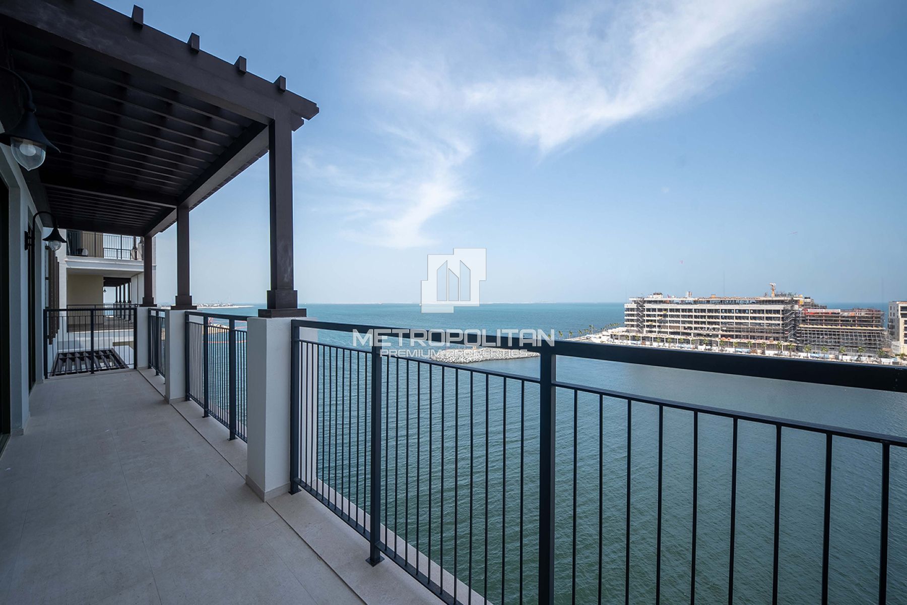 5BR Penthouse for Sale in Jumeirah – MPS-48561
