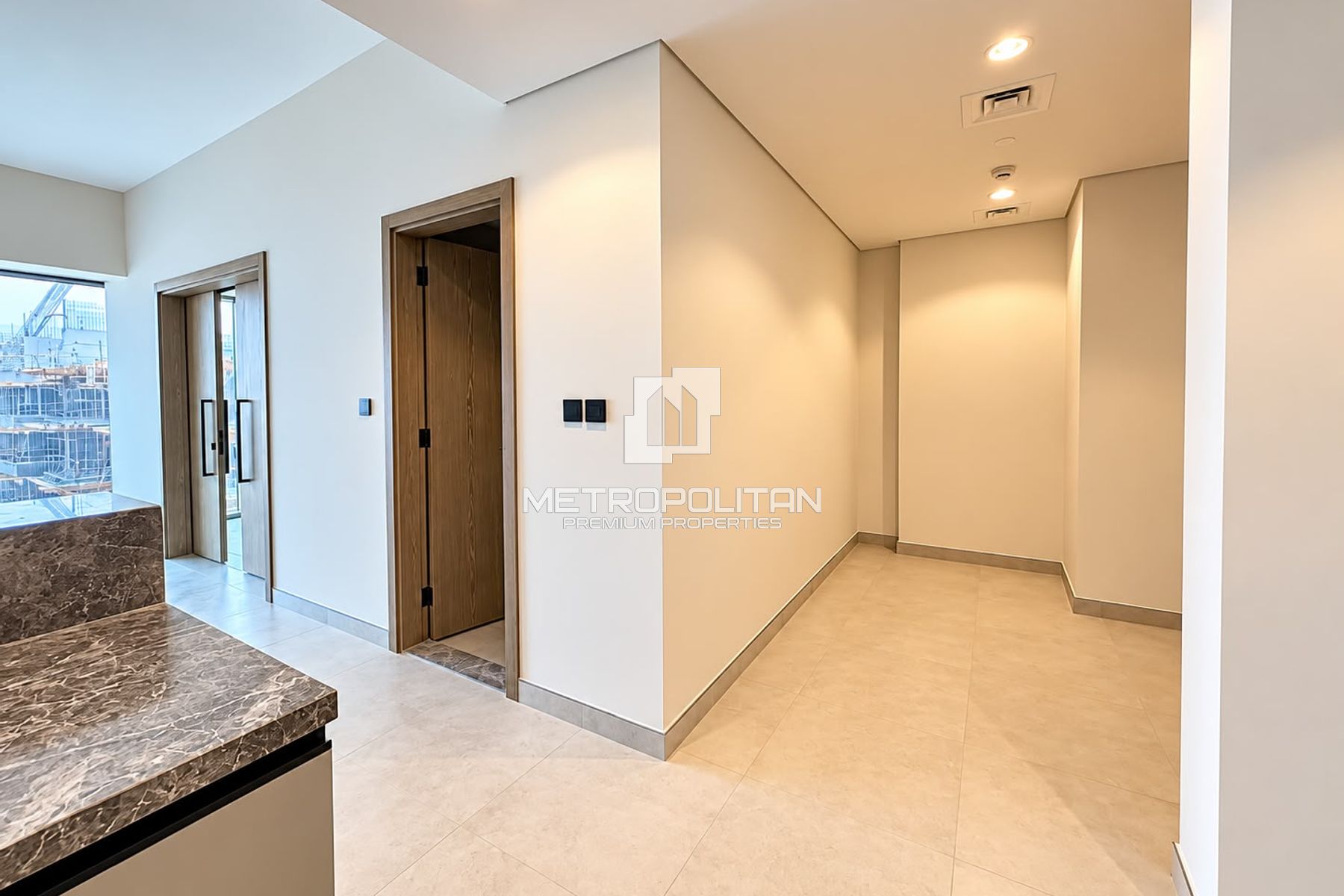 Full Golf View | Mid Floor | 1-Bed + Study Room