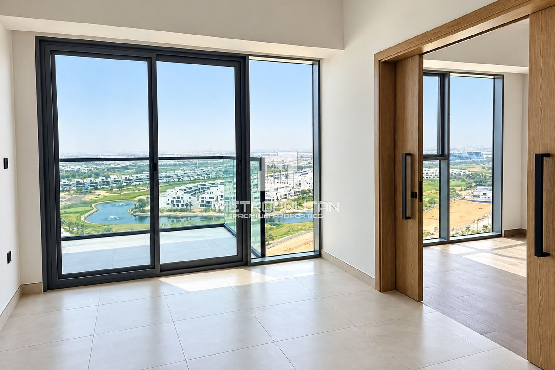 Full Golf View | Mid Floor | 1-Bed + Study Room