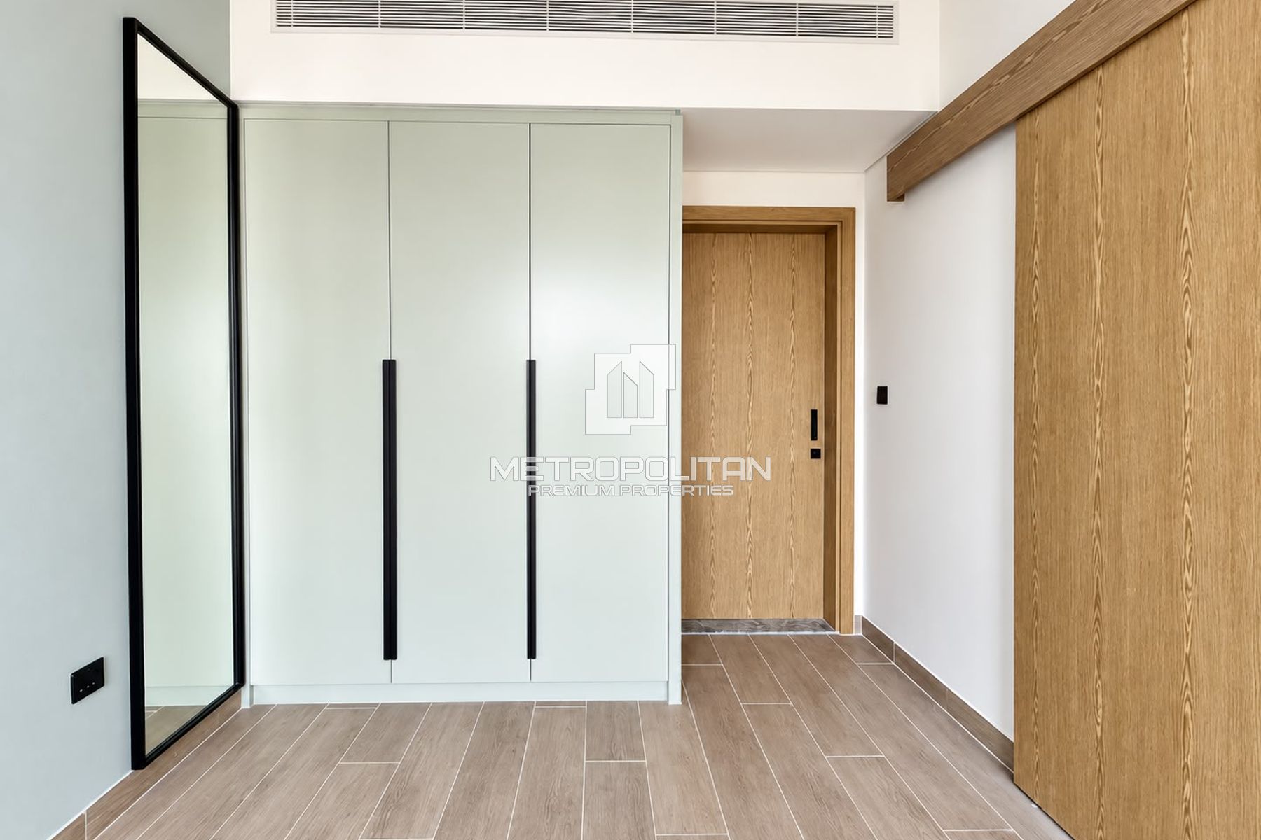 Full Golf View | Mid Floor | 1-Bed + Study Room