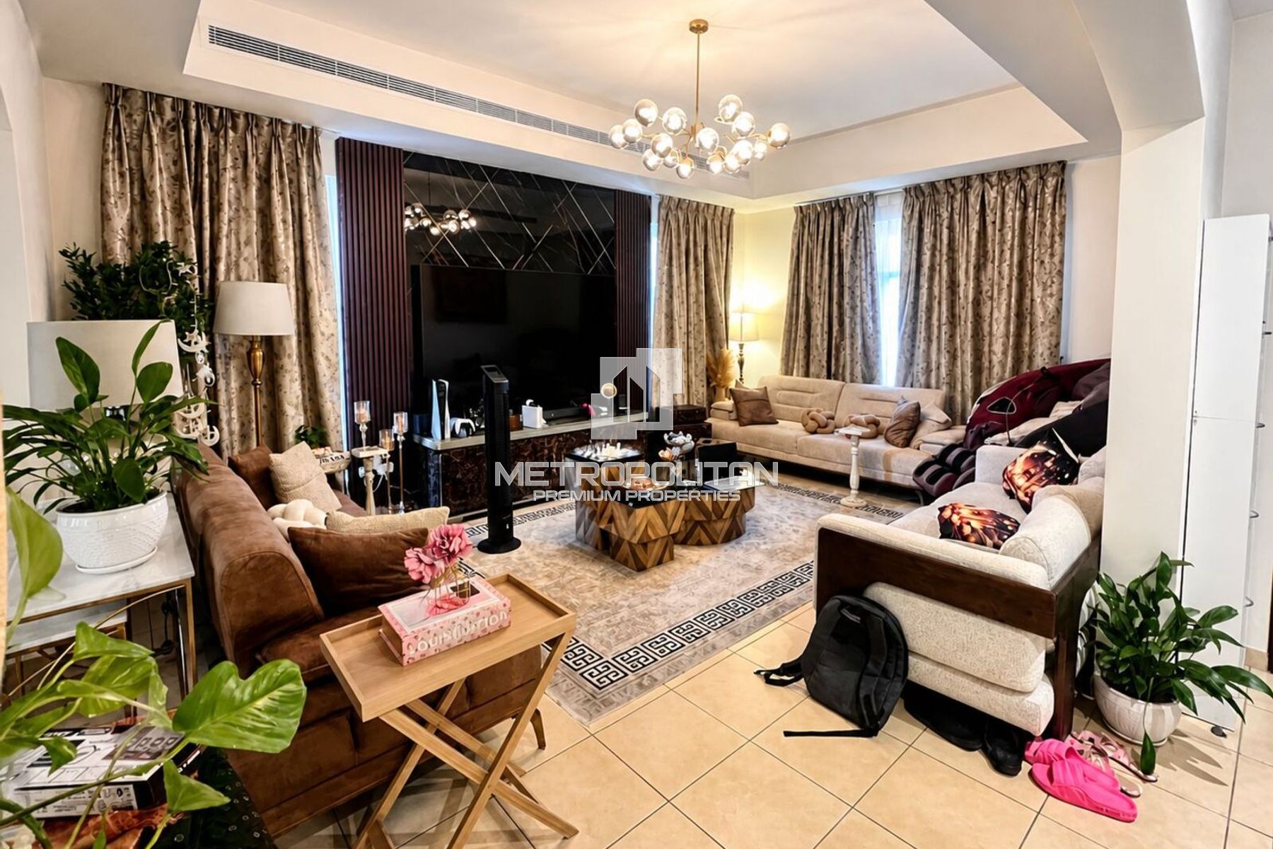 MISTRAL | 4BR FAMILY VILLA | PRIME COASTAL LIVING