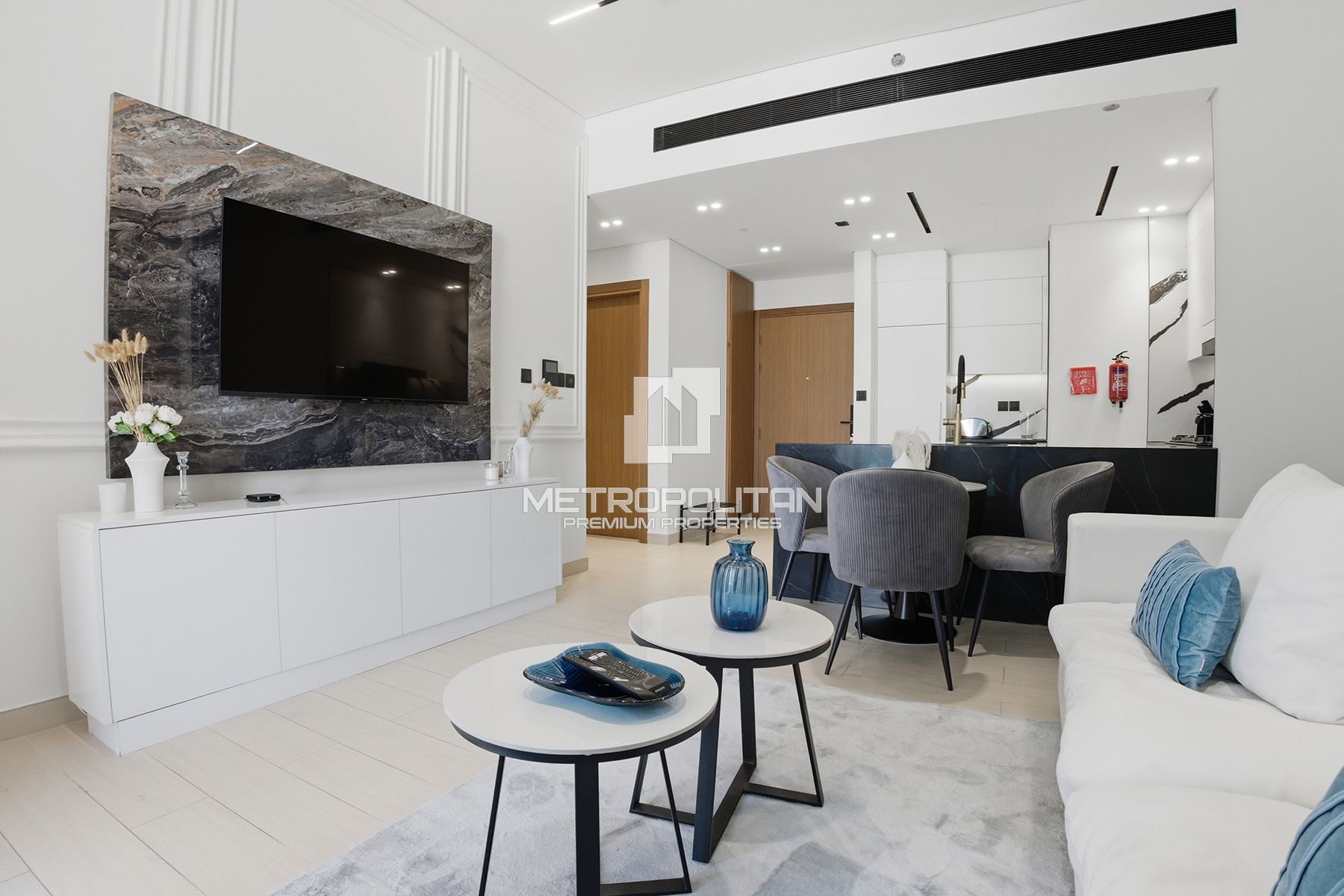Burj View | Bright Layout | Prime Canal Living