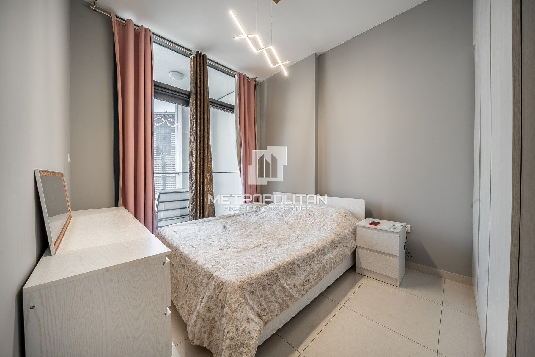 1BR Apartment for Sale in Business Bay – MPS-48597