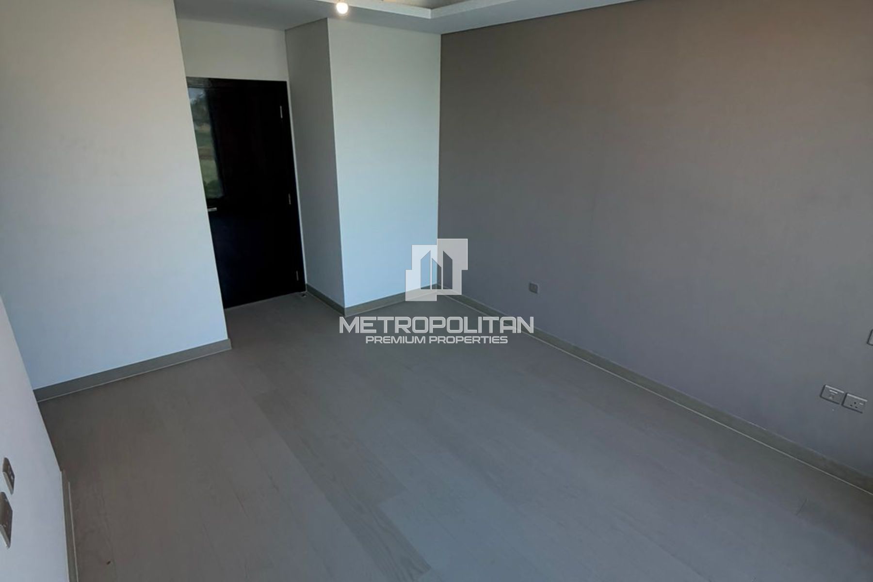 Single Row | Backing Golf Course | Exclusive
