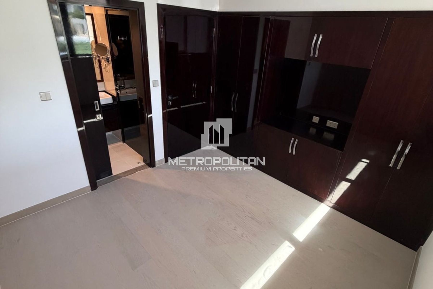 Single Row | Backing Golf Course | Exclusive