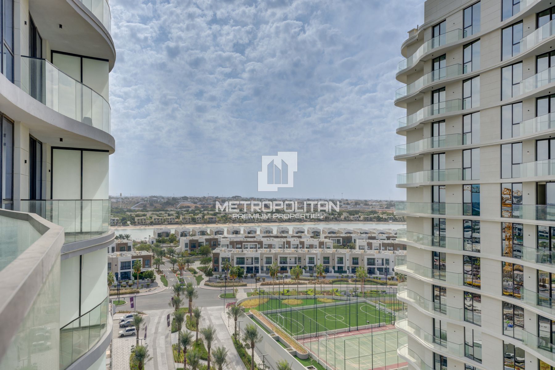 Bright 1BR in Central 1 | Beachfront Living