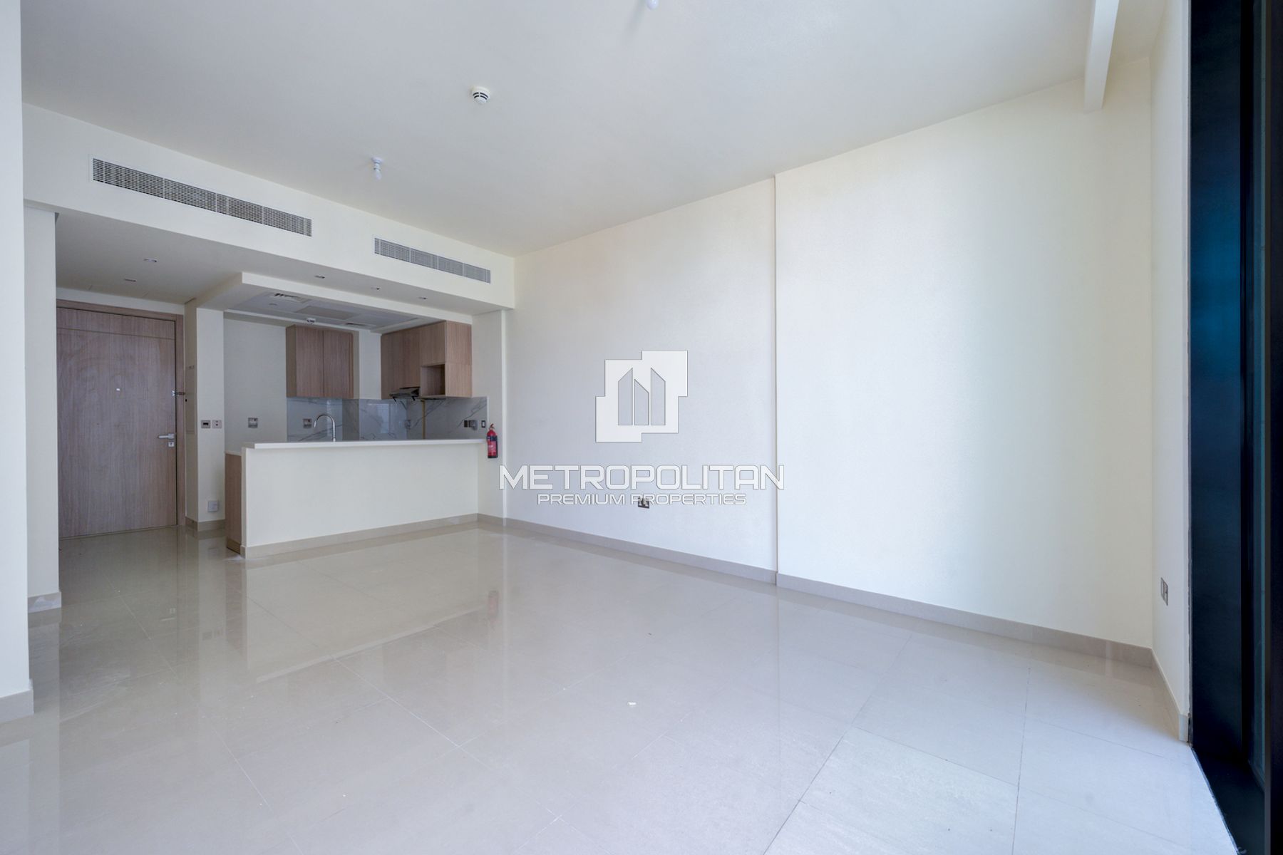Luxury Living |Ready to Move In | Partial Sea View