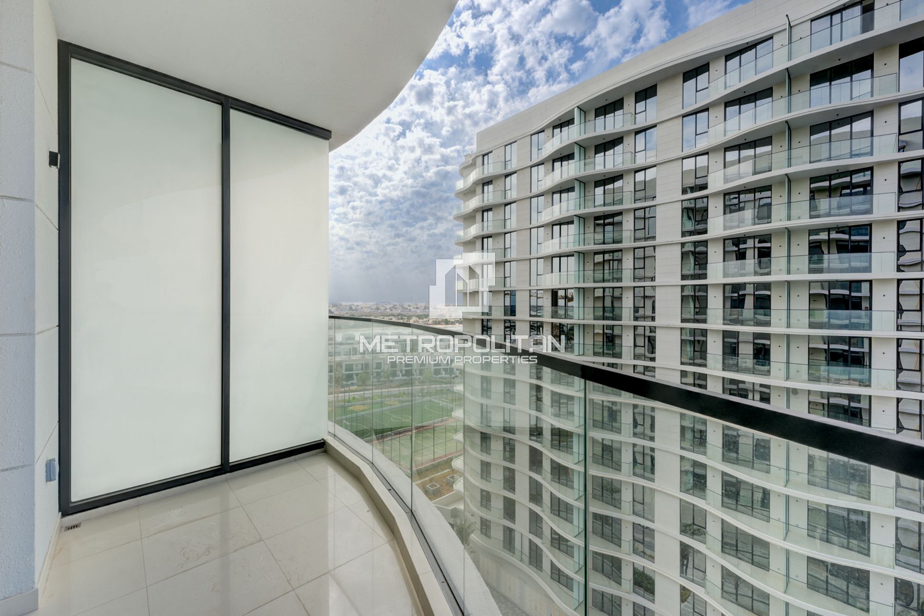 Luxury Living |Ready to Move In | Partial Sea View