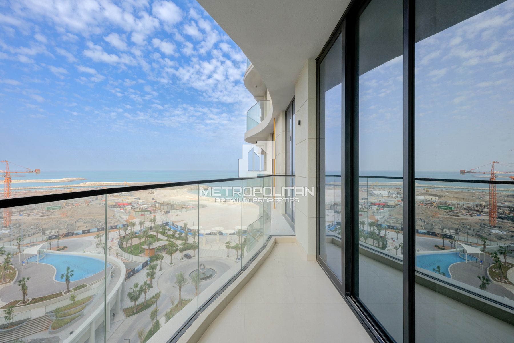 Luxury Living |Ready to Move In | Partial Sea View