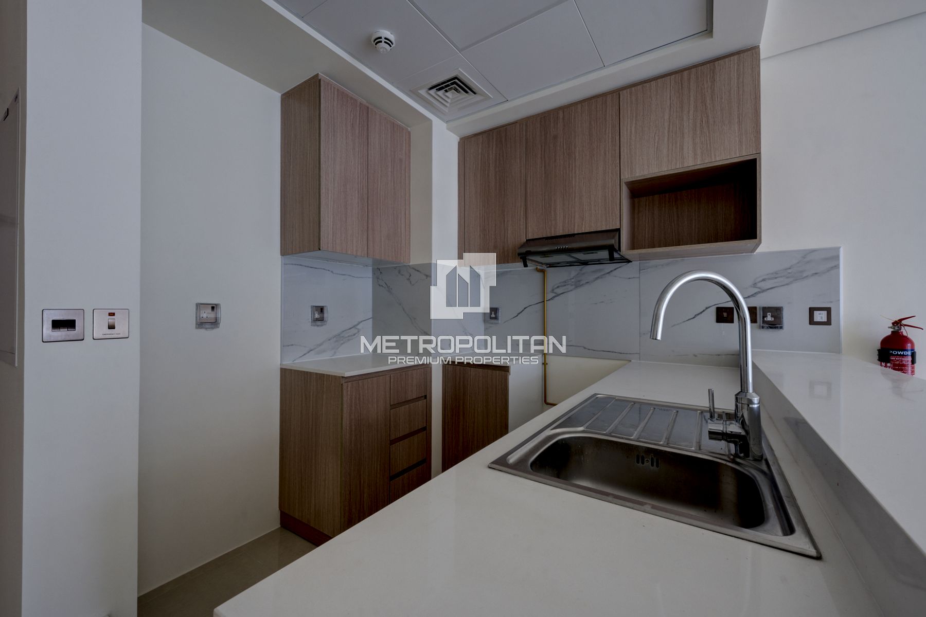 Luxury Living |Ready to Move In | Partial Sea View