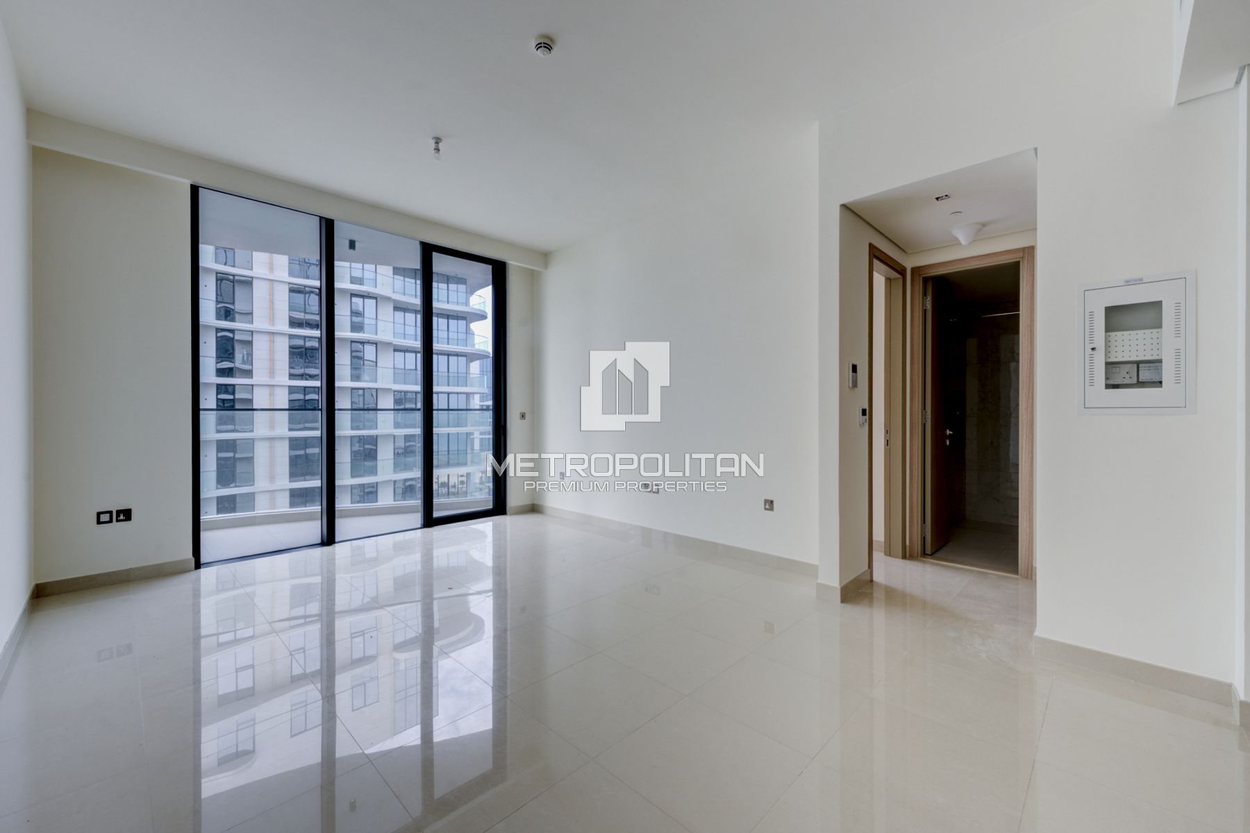 Luxury Living |Ready to Move In | Partial Sea View