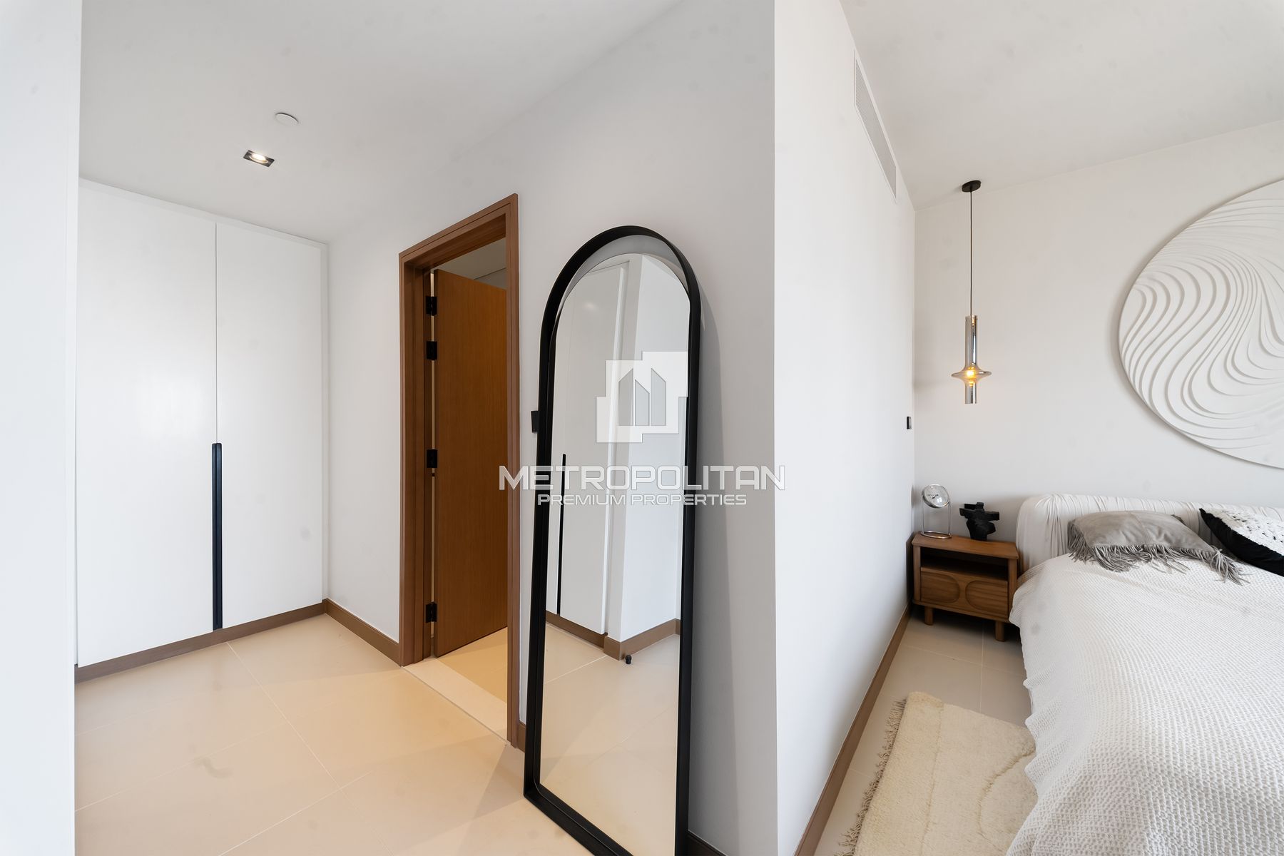 Panoramic Marina Views | High Floor | Vida Living