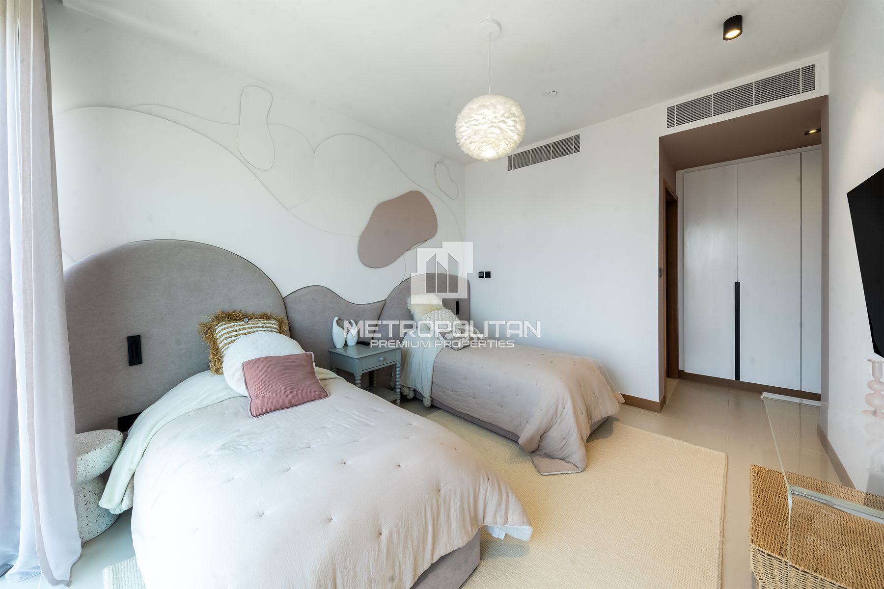 Panoramic Marina Views | High Floor | Vida Living