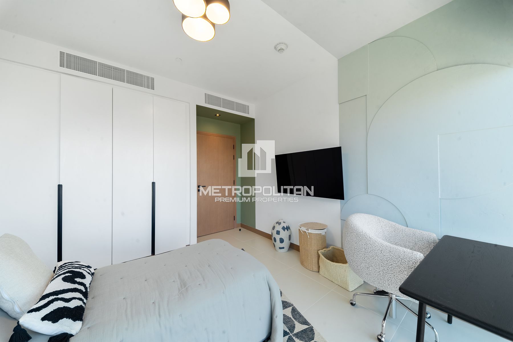 Panoramic Marina Views | High Floor | Vida Living