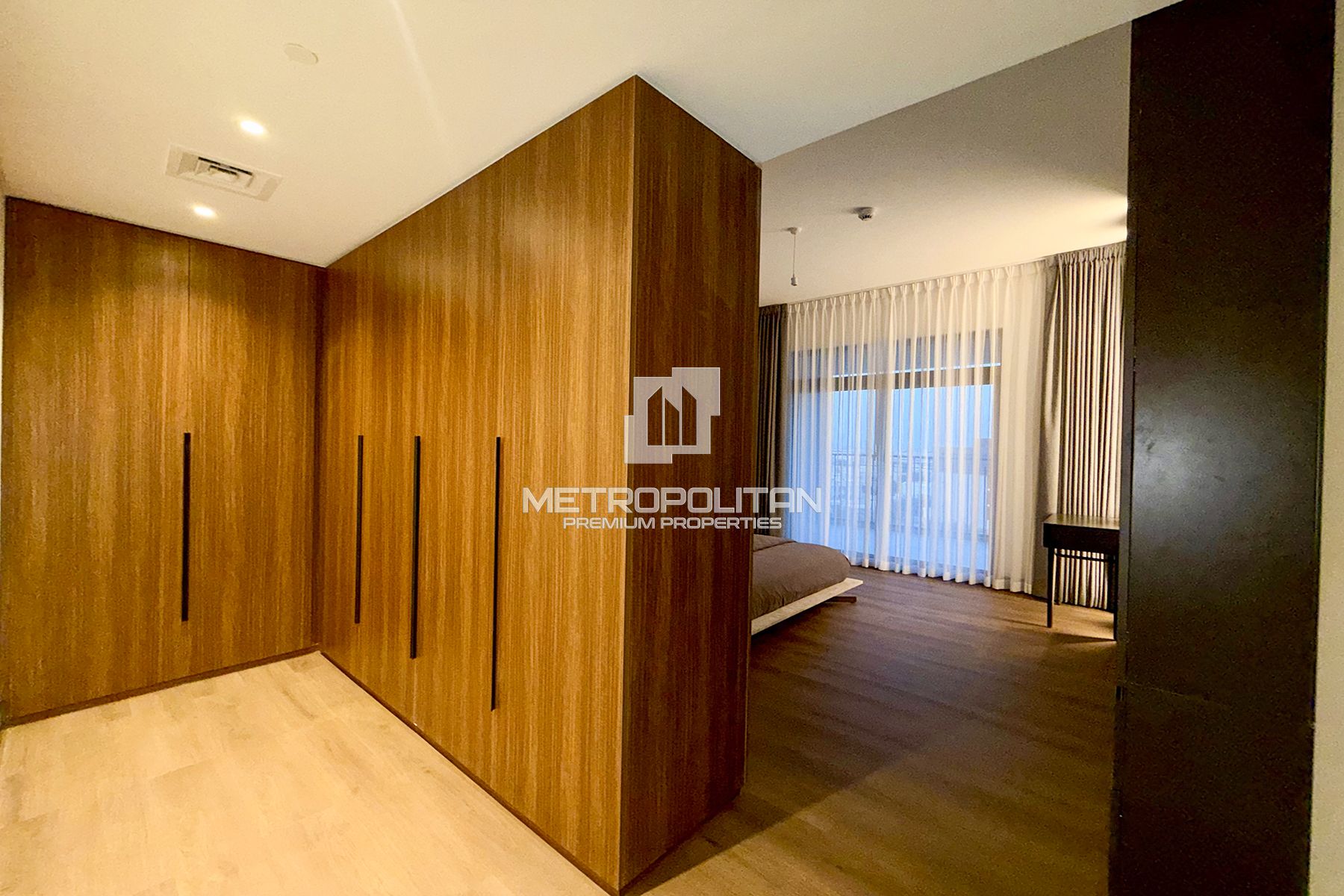 Fully Upgraded | Vacant | Furnished | High Floor