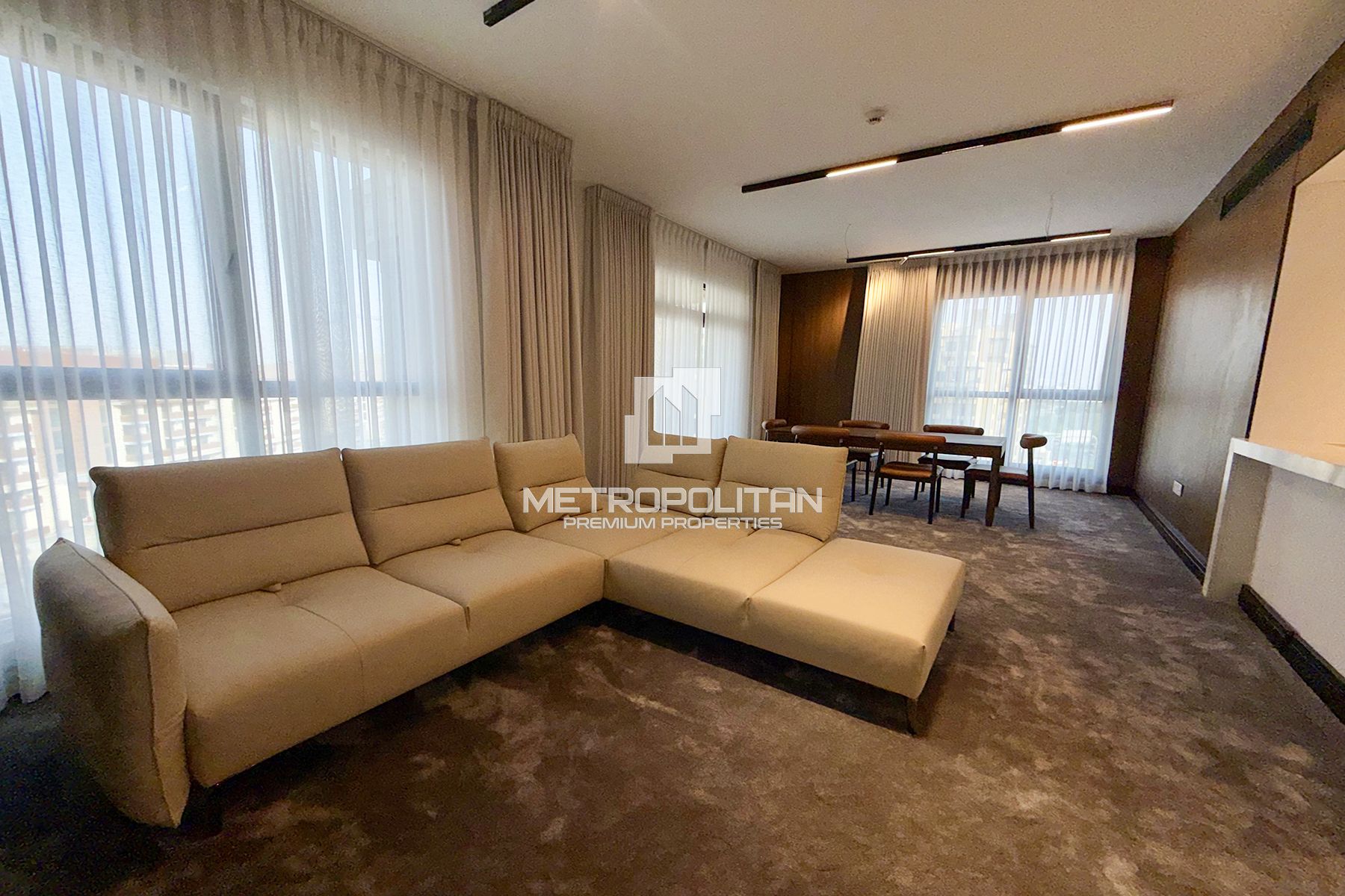Fully Upgraded | Vacant | Furnished | High Floor