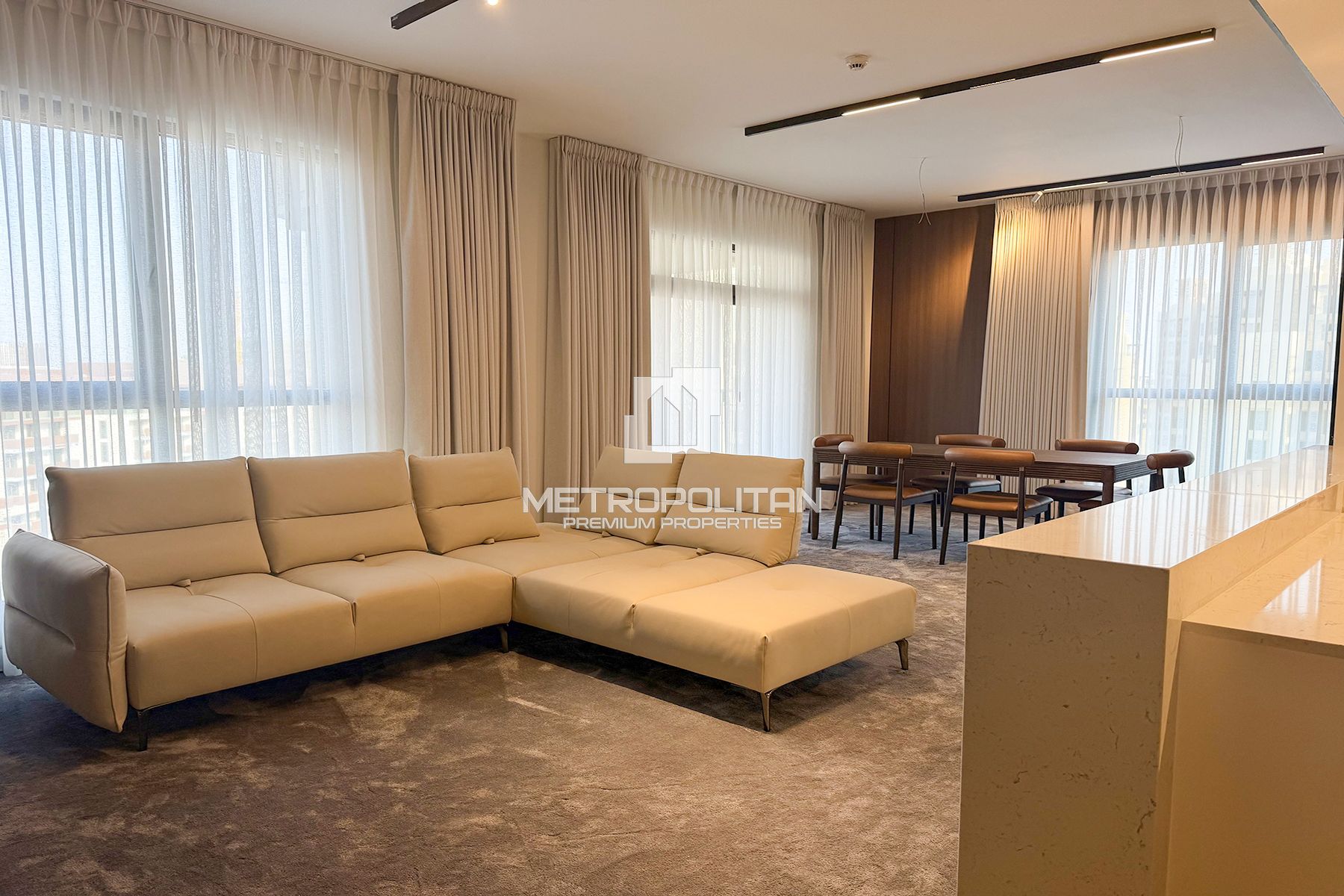 Fully Upgraded | Vacant | Furnished | High Floor