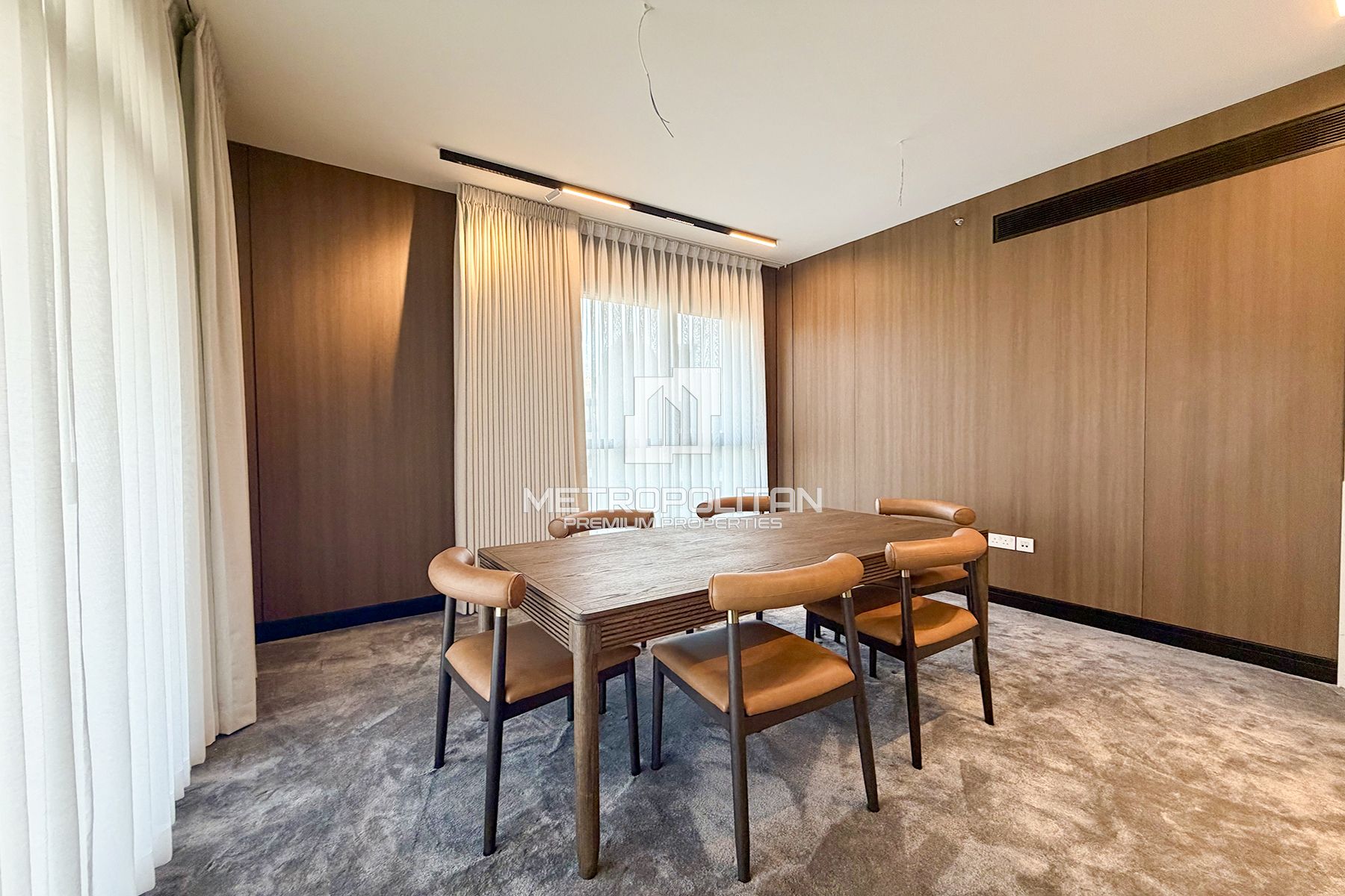 Fully Upgraded | Vacant | Furnished | High Floor