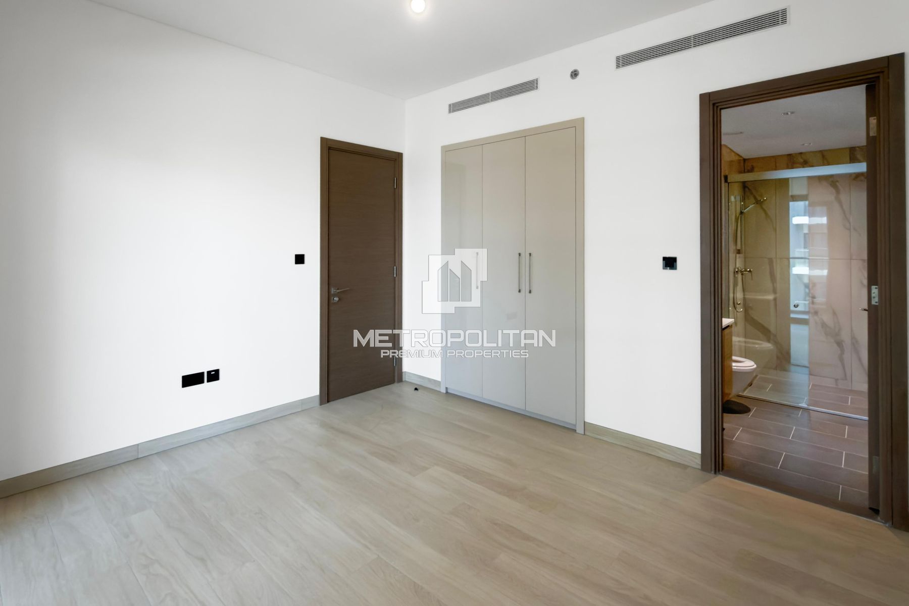 Motivated Seller | Rare Large 1 Bed |Downtown View
