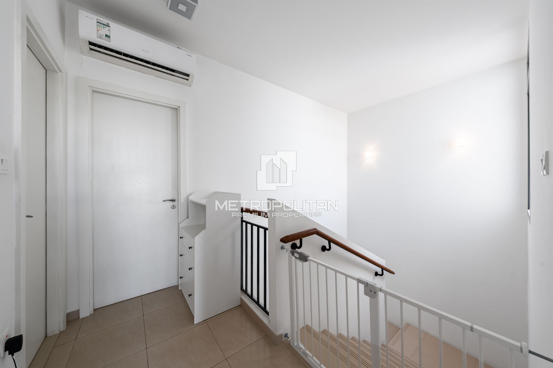 3BR Townhouse for Sale in Town Square – MPS-48882