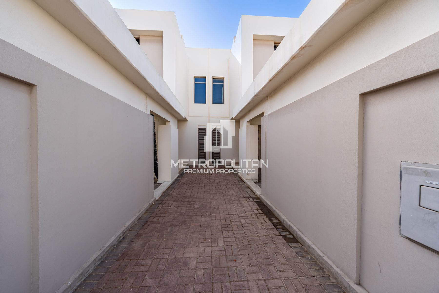 3BR Townhouse for Sale in Town Square – MPS-48882
