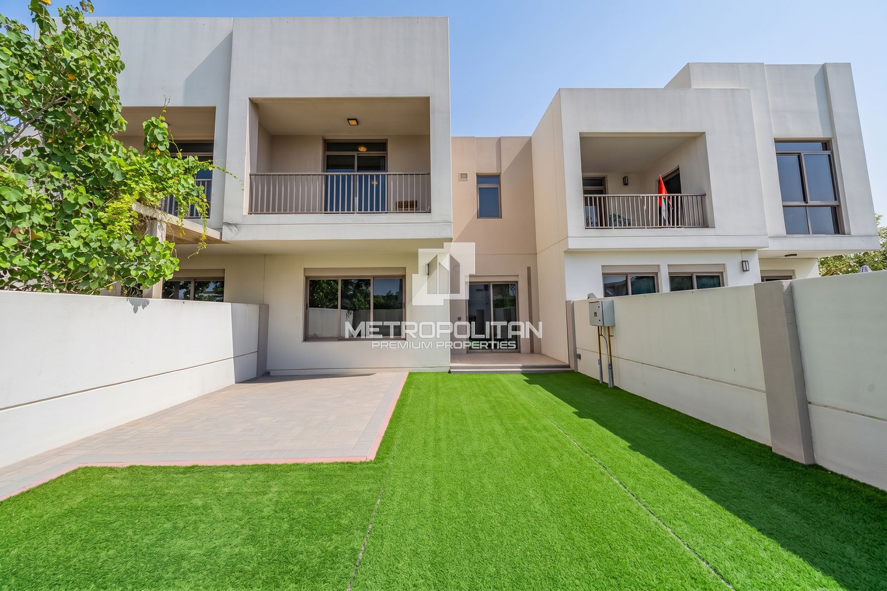 Single Row | Park Facing | Huge Plot | EXCLUSIVE
