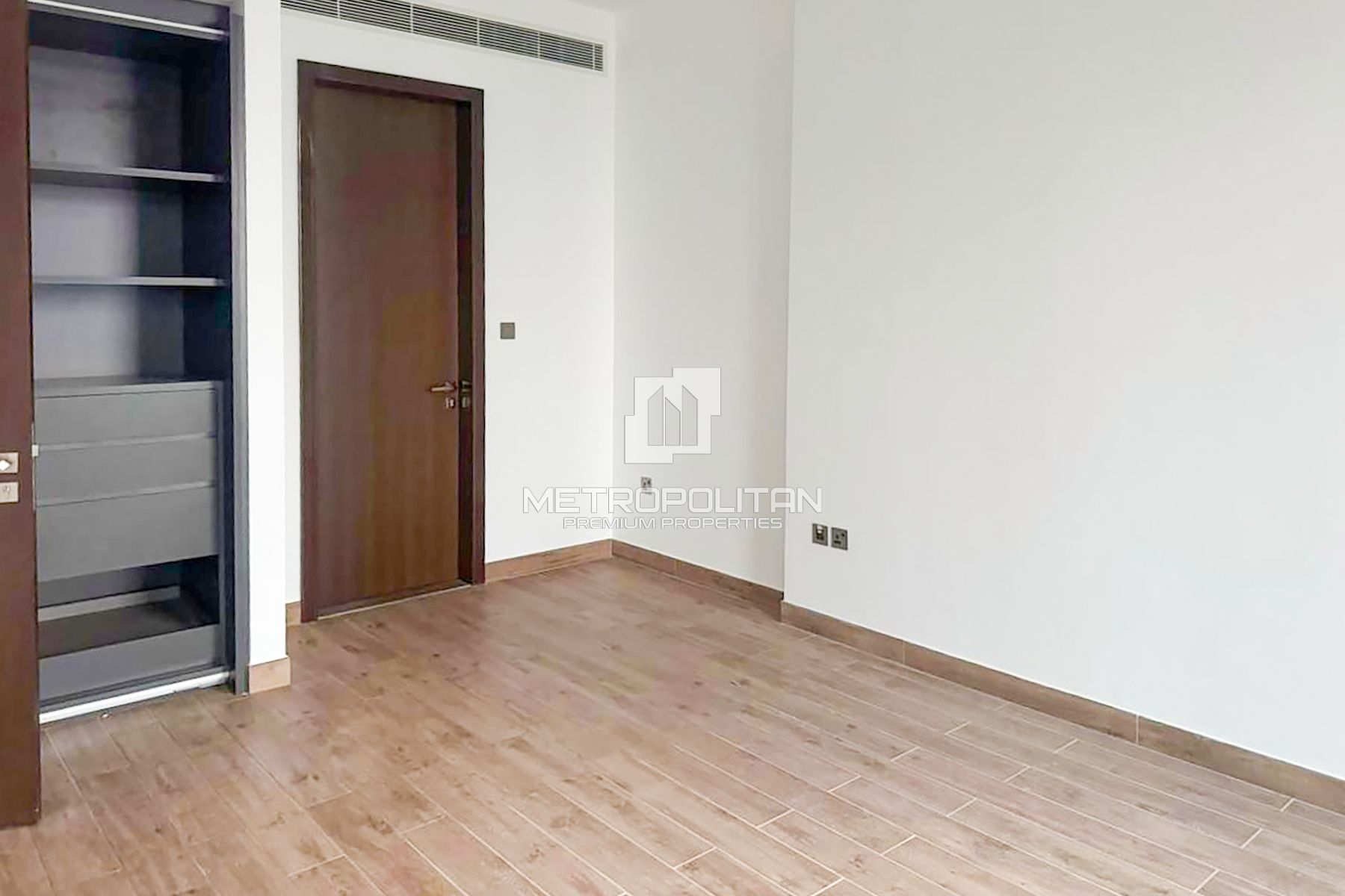Lowest Price | High Floor | Partial Canal View