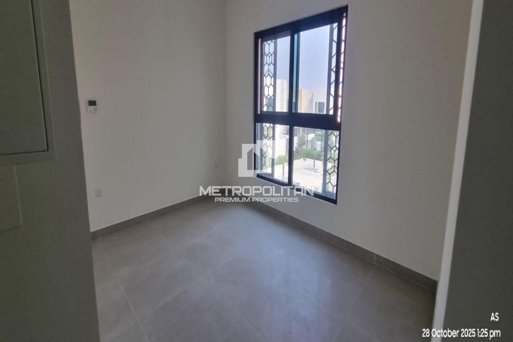 Rare Layout |Corner Unit |Close to Community Park