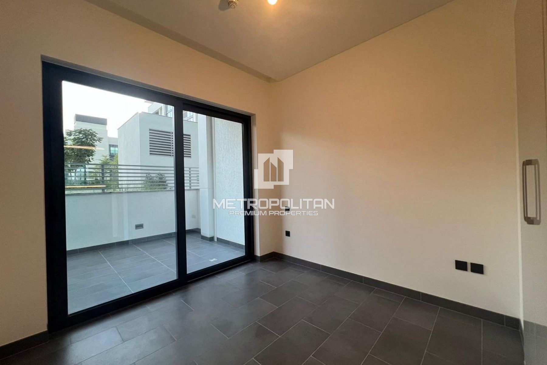 Spacious Terrace | Vacant| Pristine Condition