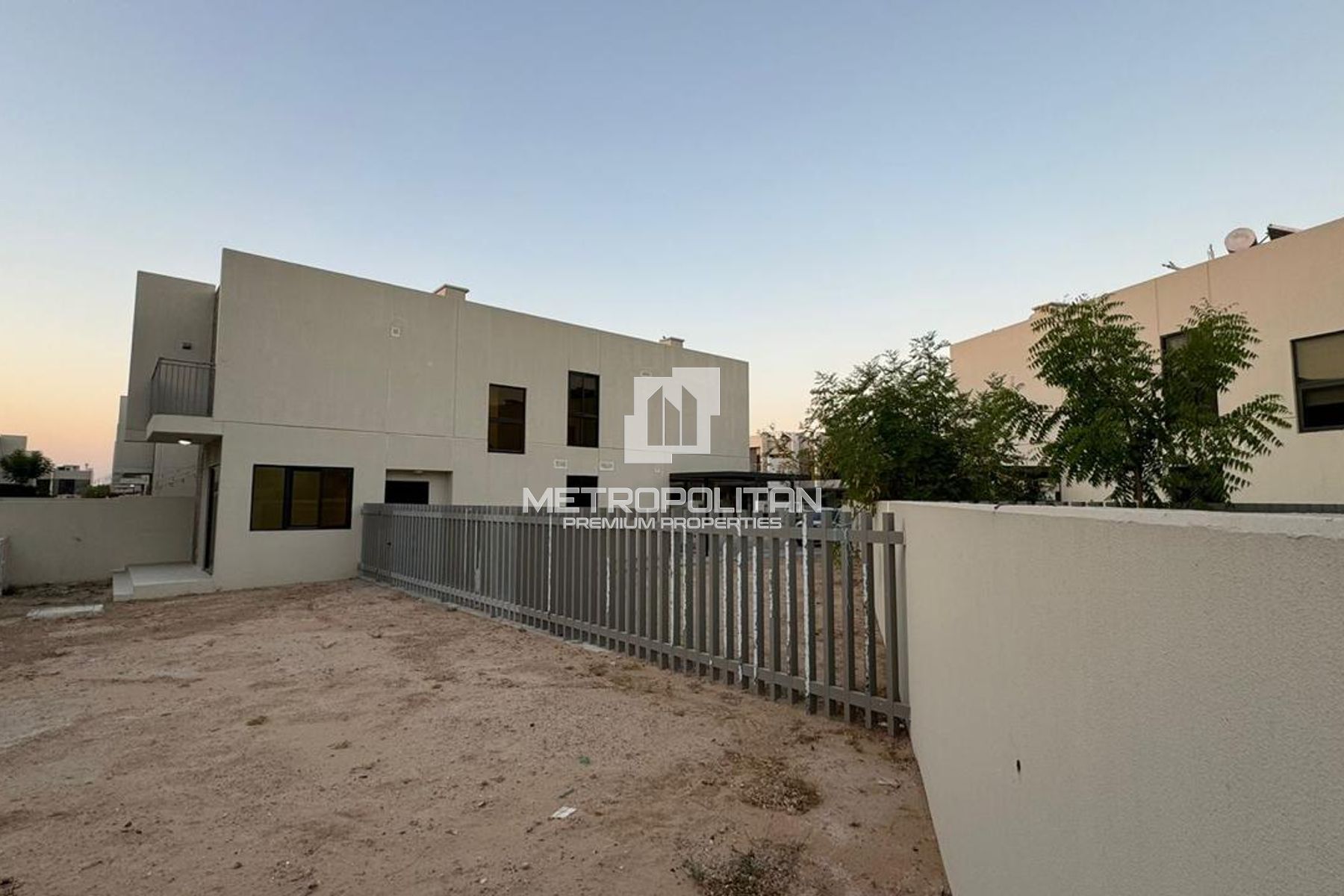 End Corner | Vacant | Prime Investment | Spacious