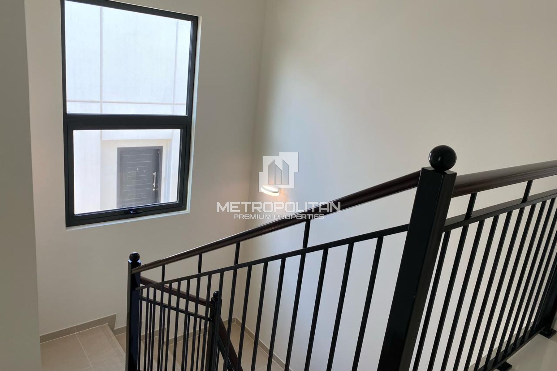 End Corner | Vacant | Prime Investment | Spacious