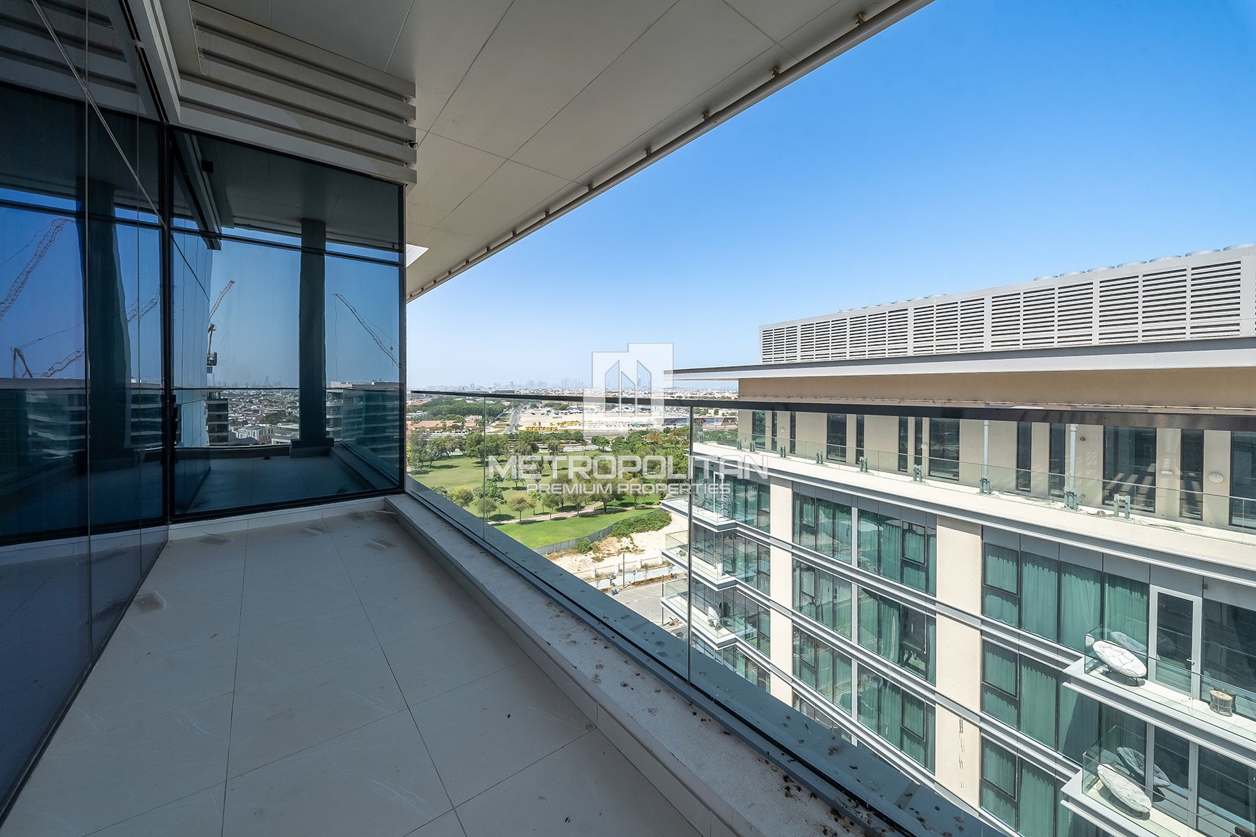 Luxury Penthouse | Canal View | High Floor