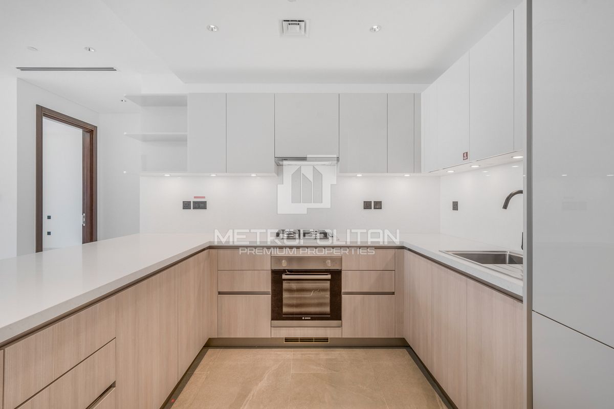 High Floor | Vacant November 2026 | Prime Location
