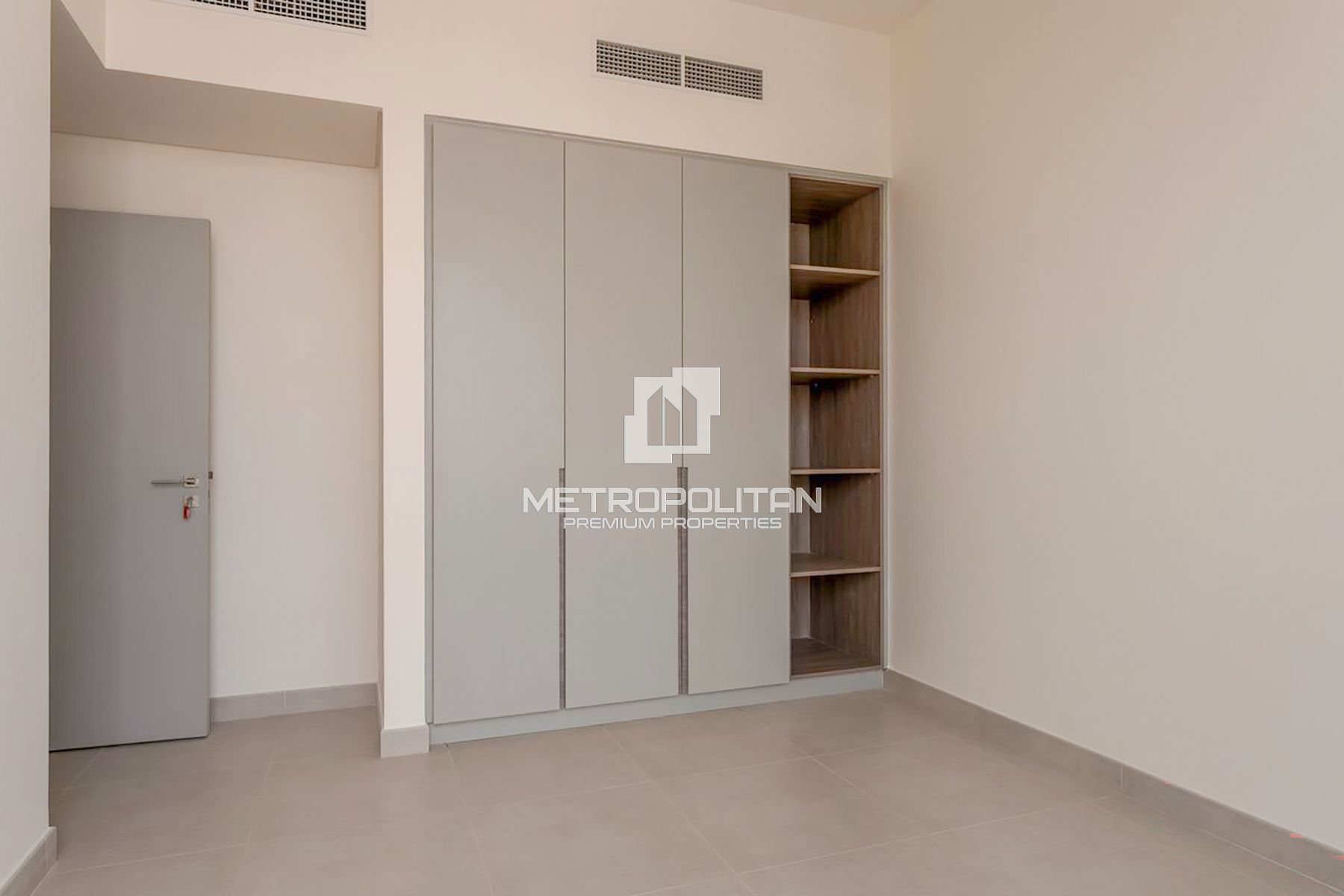 4BR Townhouse for Sale in The Valley – MPS-48983
