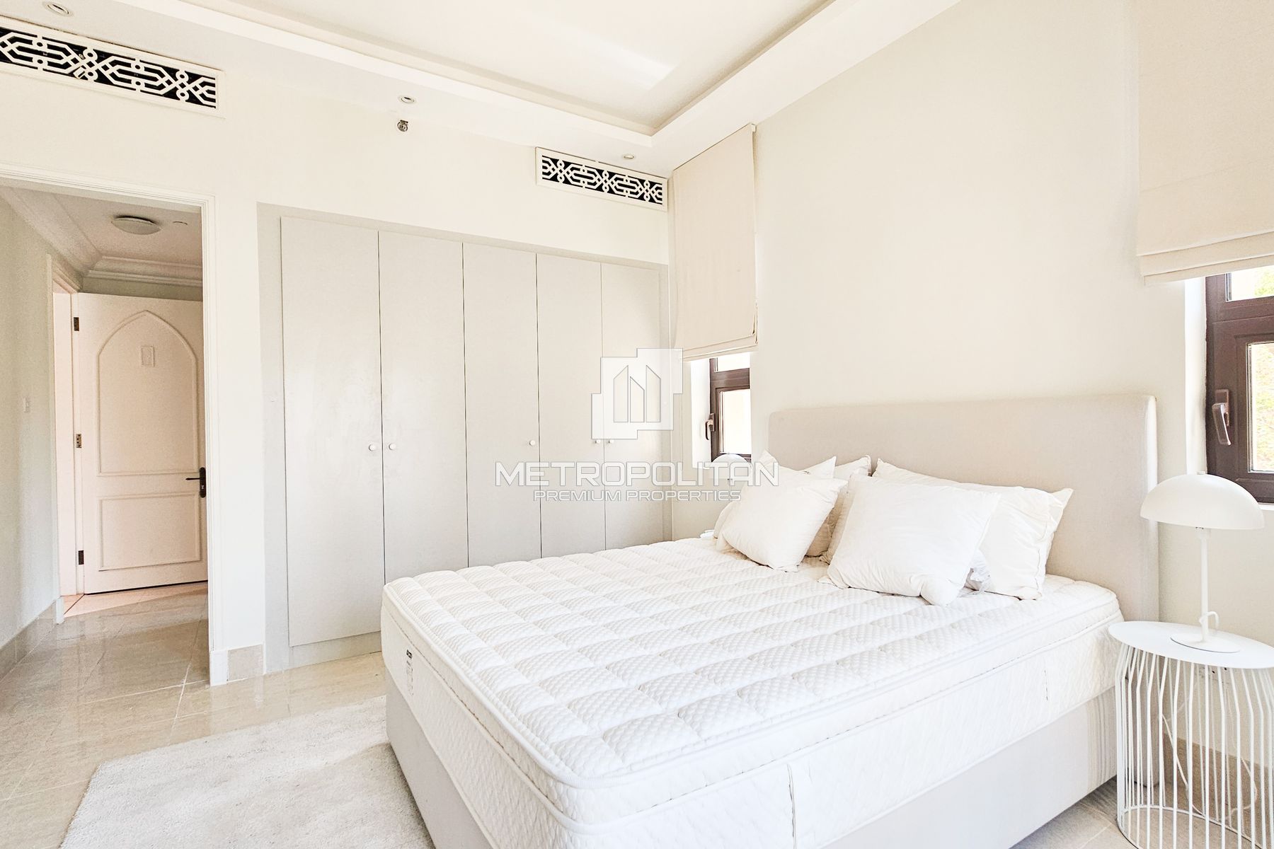 Bright Apartment |Ready to Move | Area Specialist