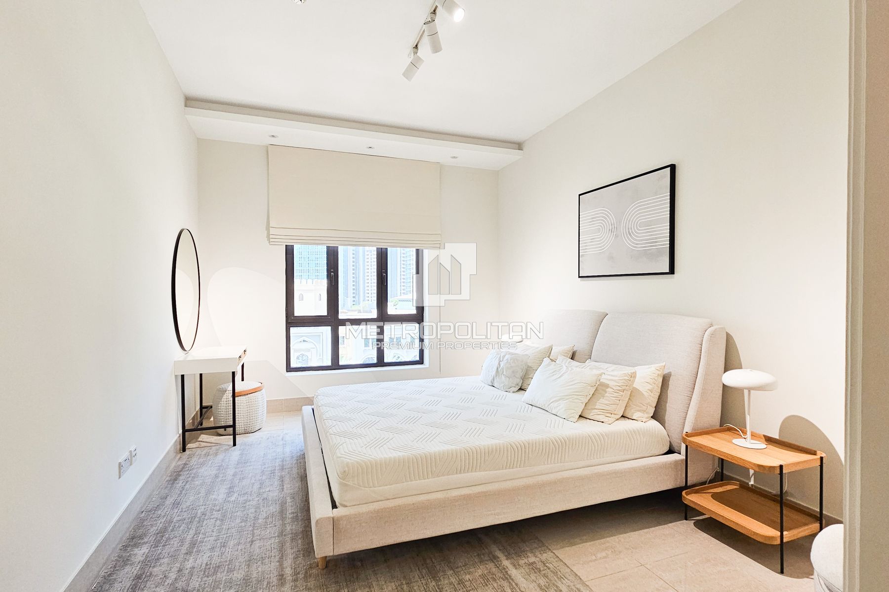 Bright Apartment |Ready to Move | Area Specialist