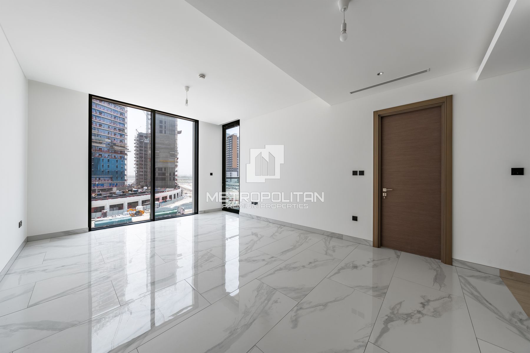 Corner 2BR + Maid | Lagoon View | Large Layout