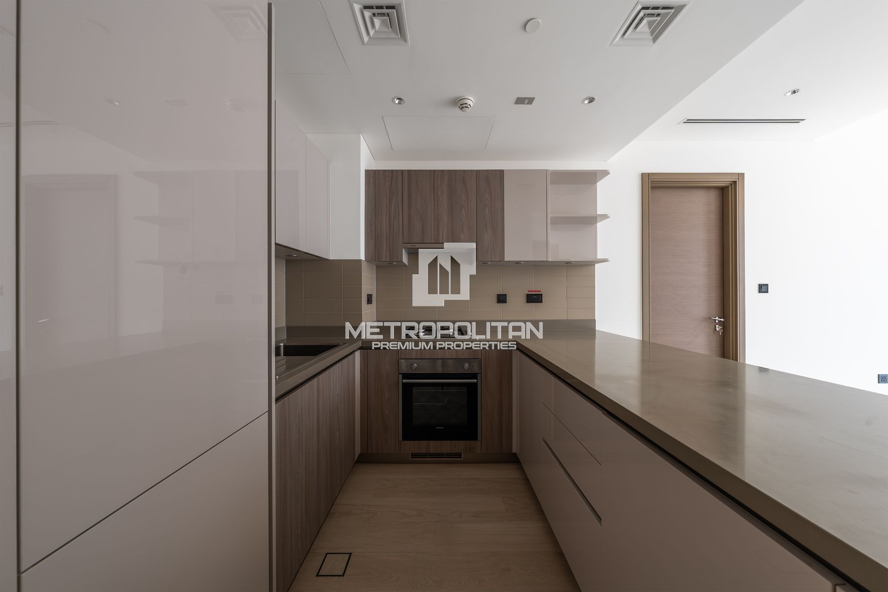 Corner 2BR + Maid | Lagoon View | Large Layout