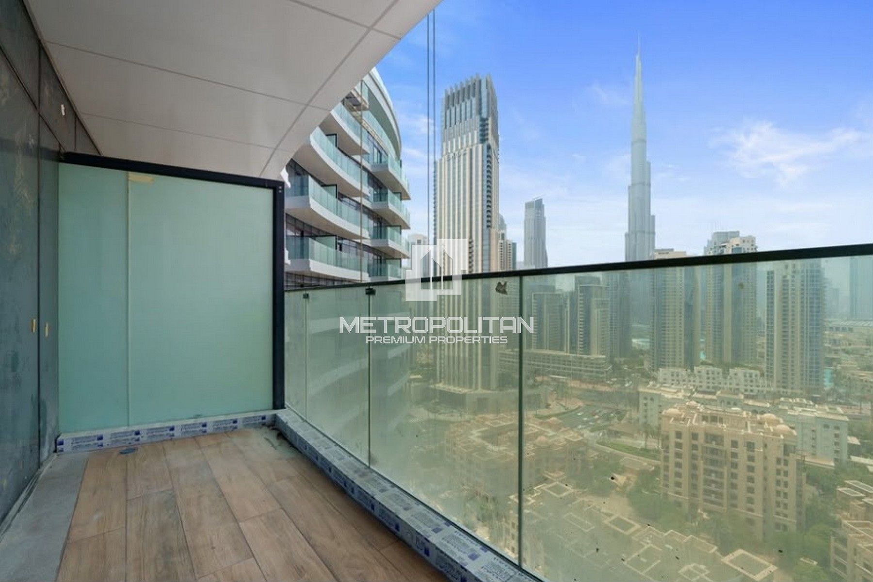 Stunning 1 Bedroom Apartment | High Floor
