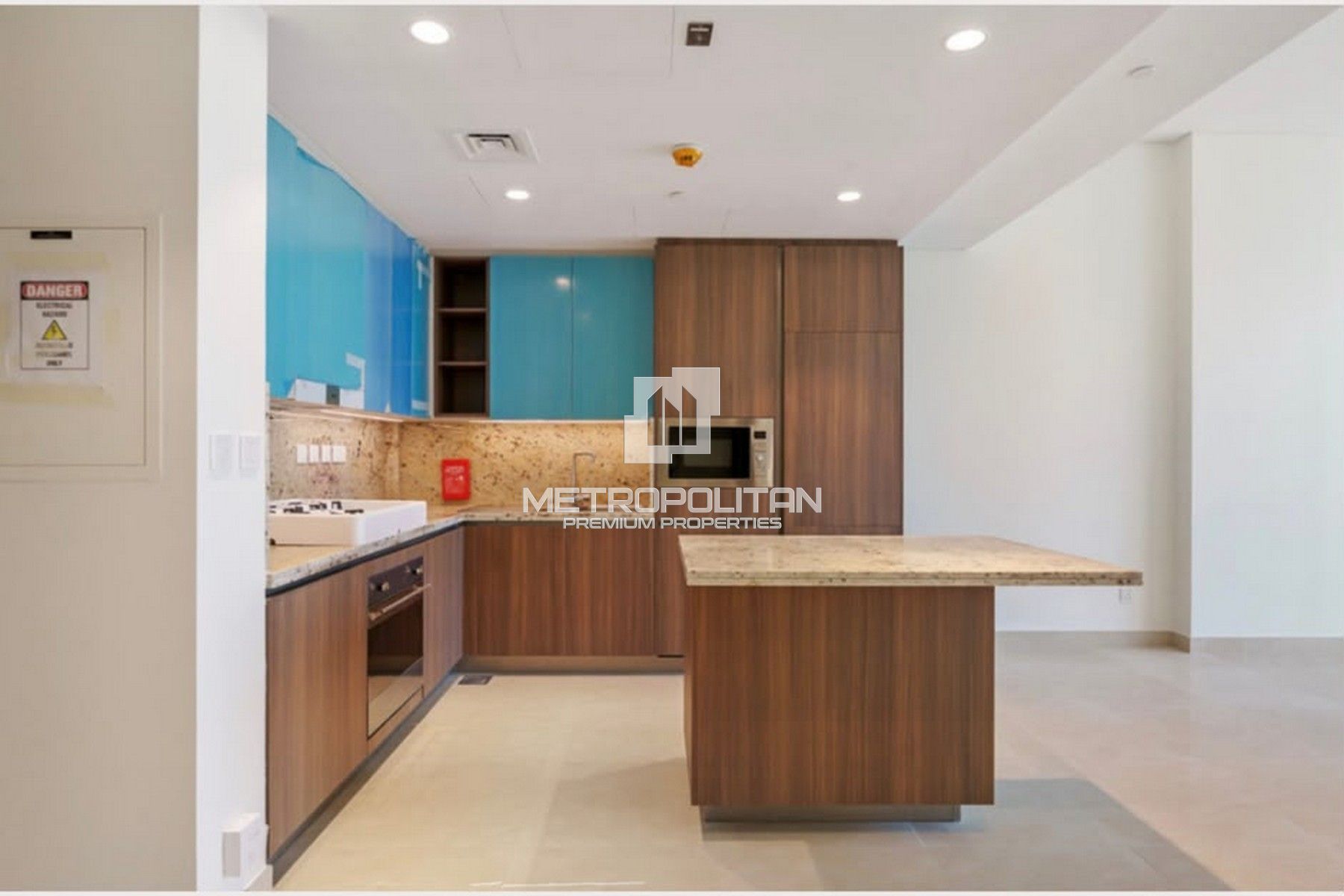 Stunning 1 Bedroom Apartment | High Floor
