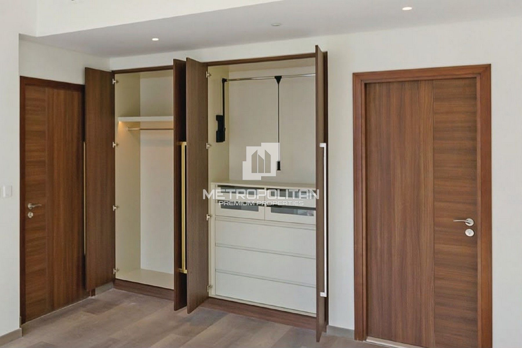 Stunning 1 Bedroom Apartment | High Floor