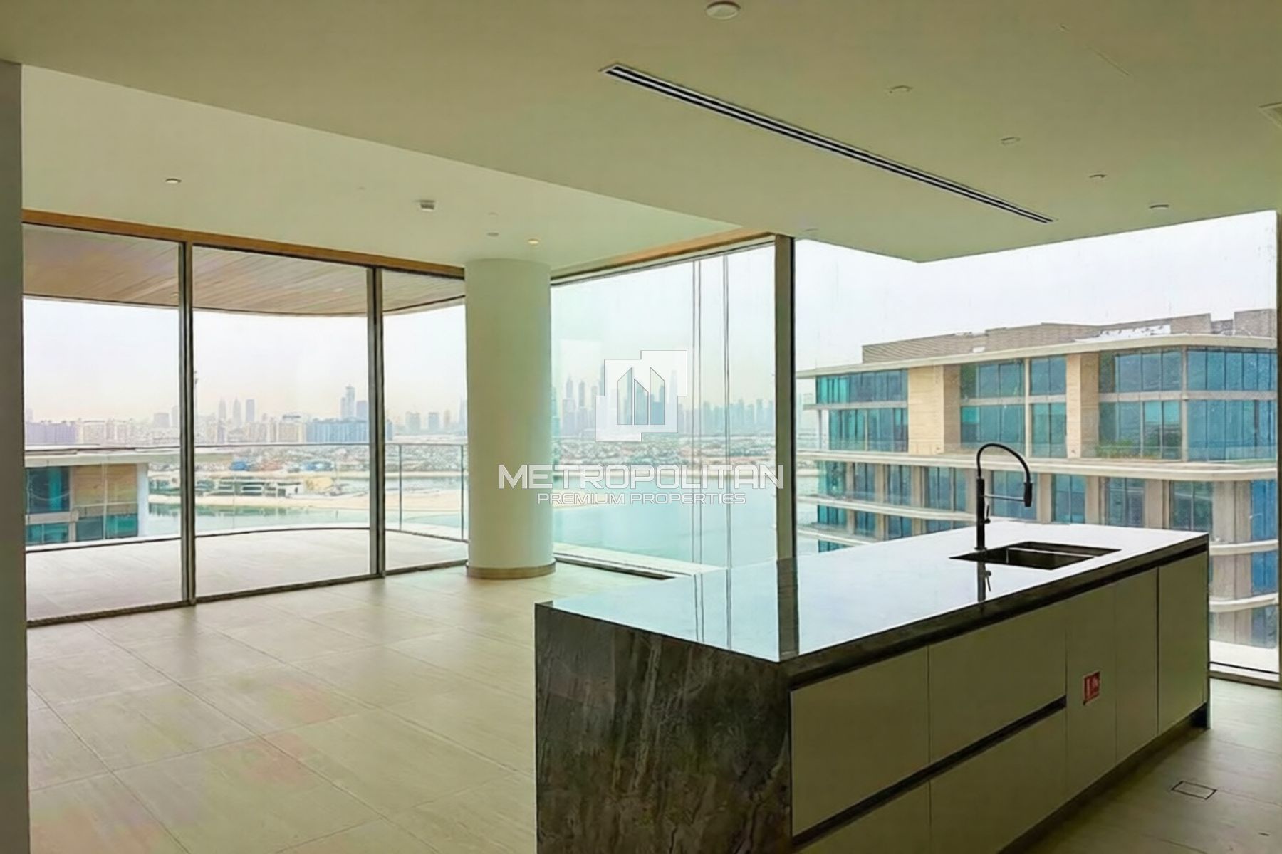 Palm and Marina Views | High Floor | Corner Unit