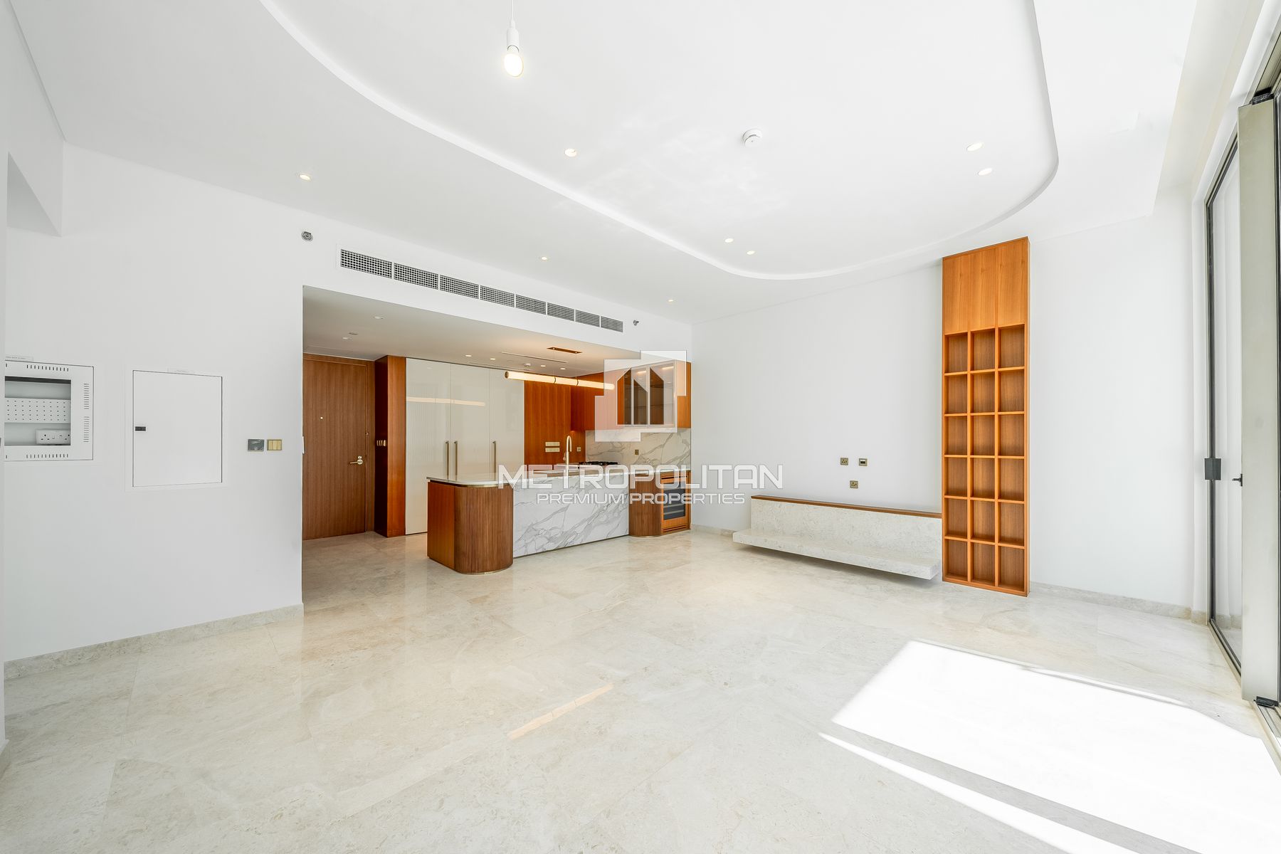 Stunning 2BR | Beachfront | Prime Location