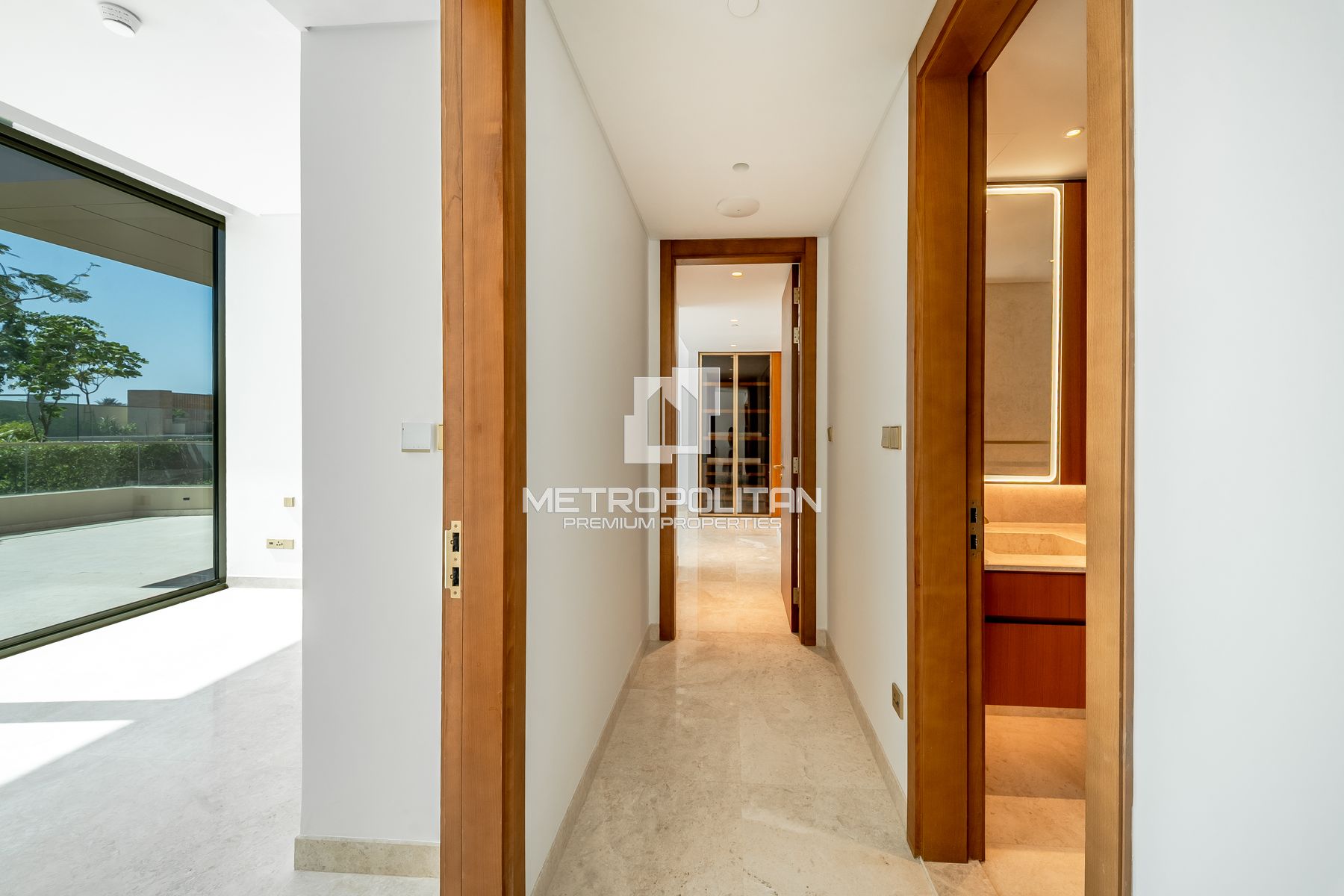 Stunning 2BR | Beachfront | Prime Location