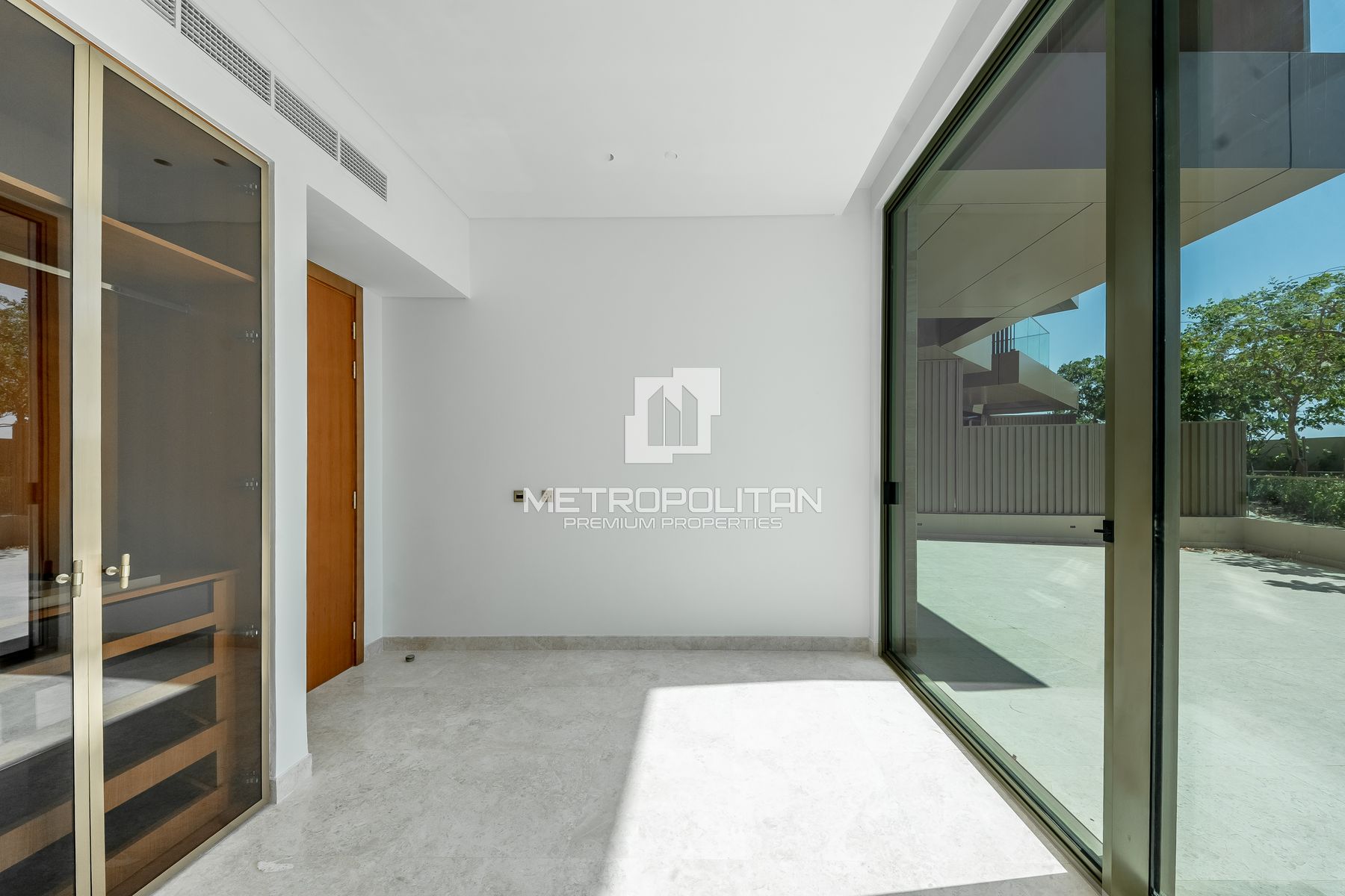 Stunning 2BR | Beachfront | Prime Location