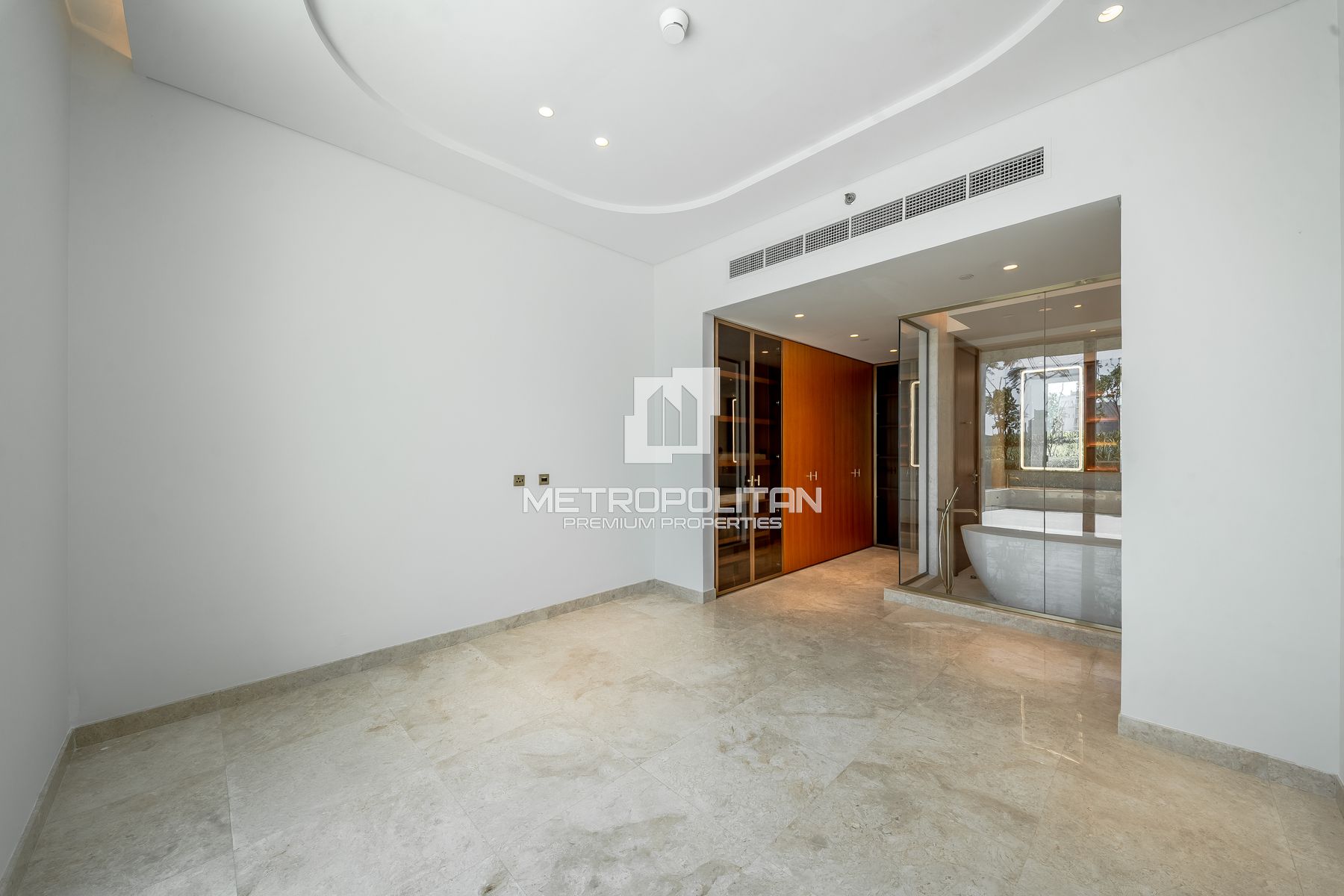 Stunning 2BR | Beachfront | Prime Location