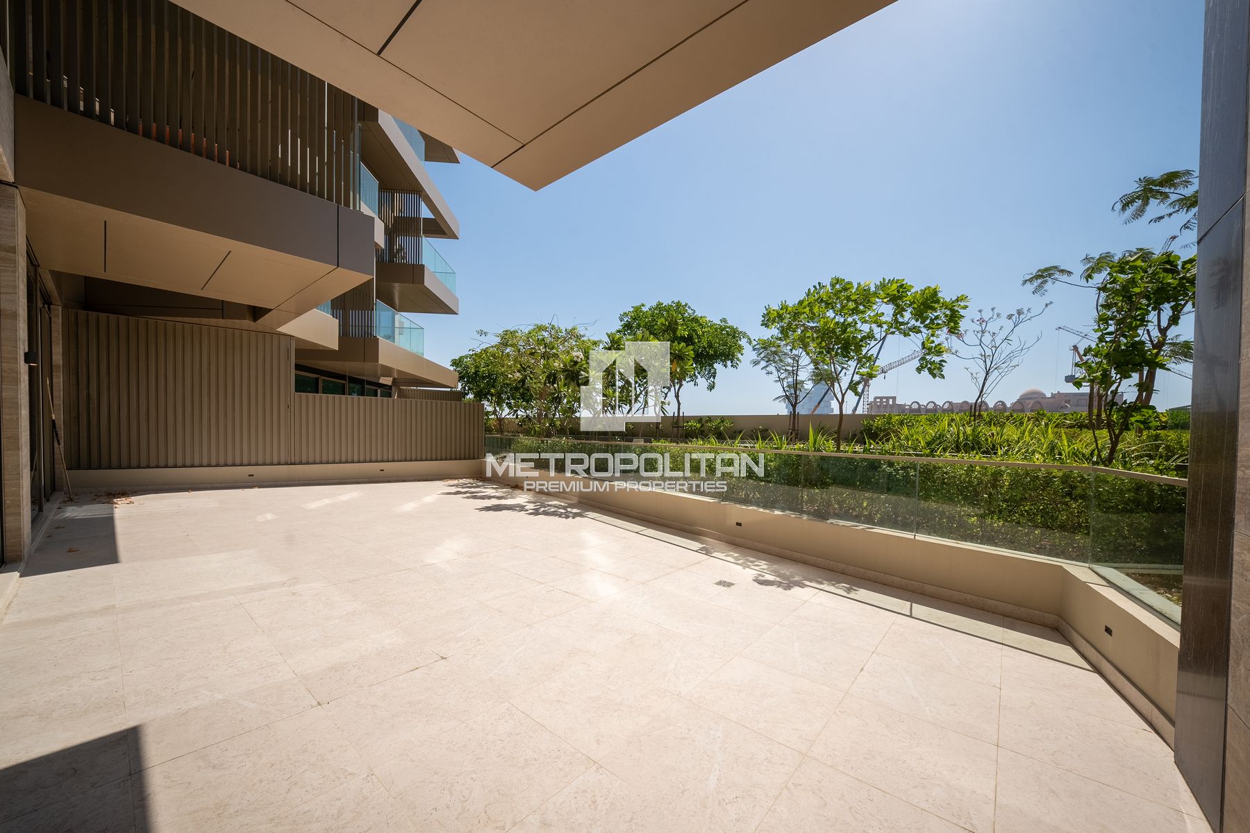 Stunning 2BR | Beachfront | Prime Location