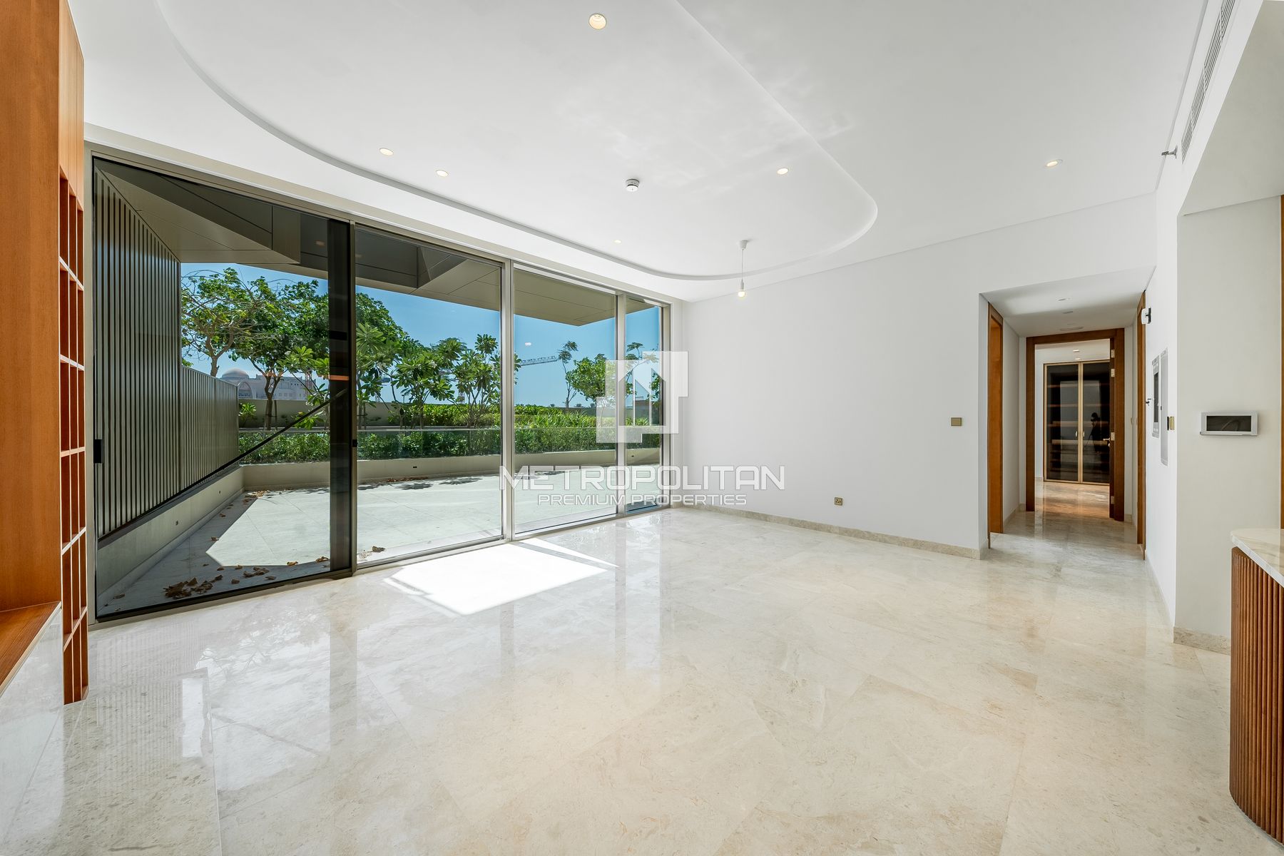 Stunning 2BR | Beachfront | Prime Location