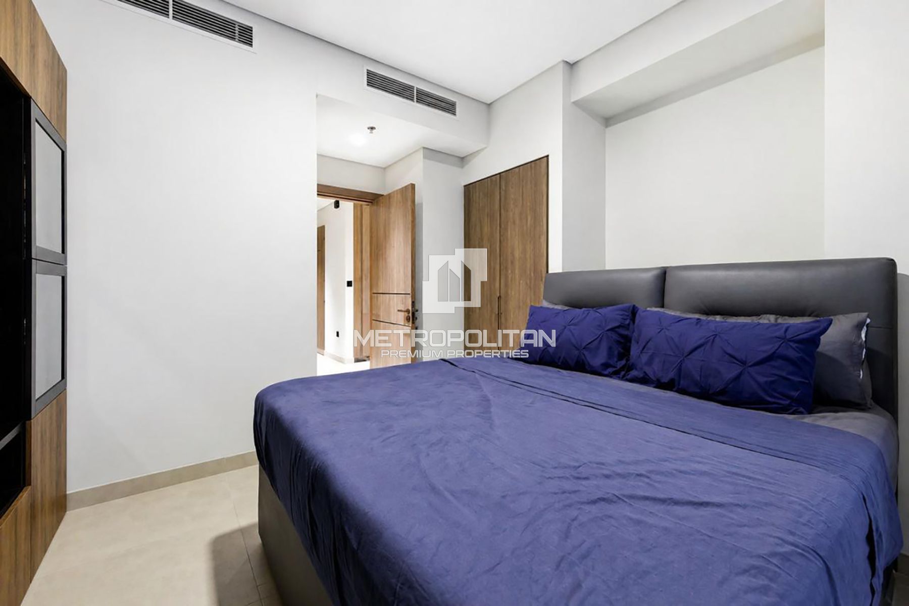Bright 1BR | Premium Tower | Great Investment